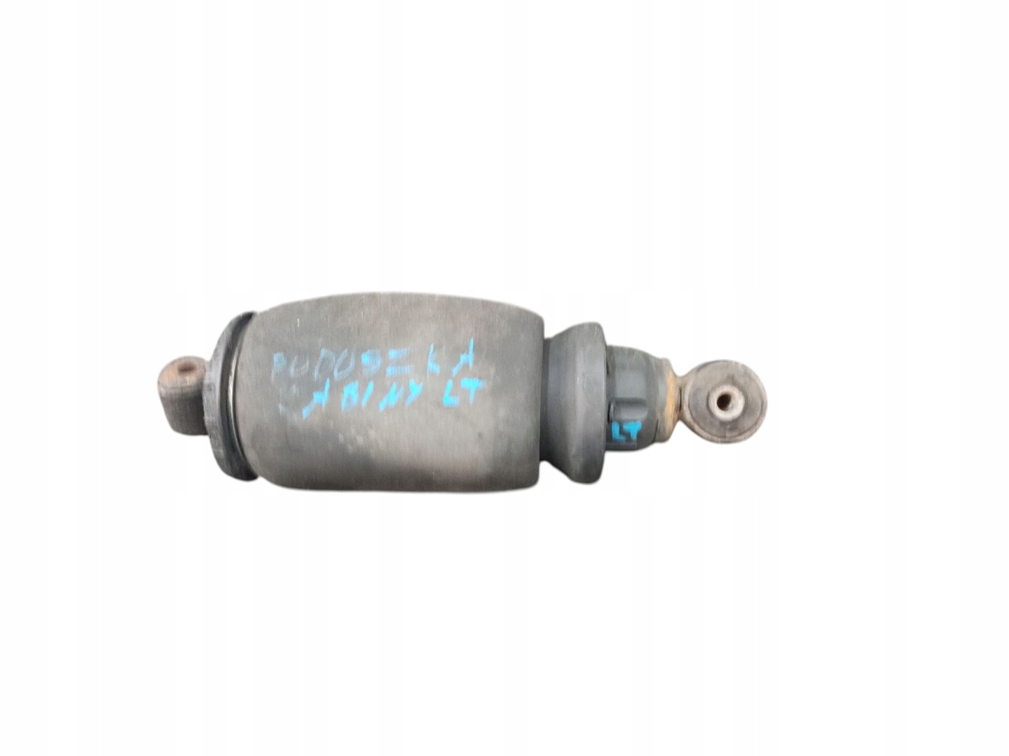 silent block cabs left rear part MAN TGX and 18.440 (2012-2016)
