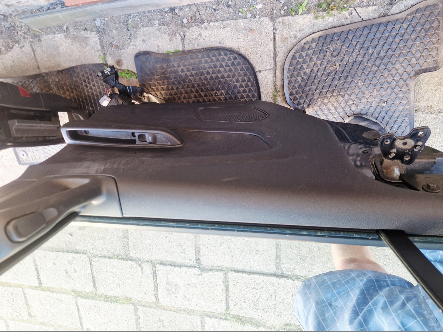 FORD B-MAX BMAX door left rear part rear. colour KC black, complete