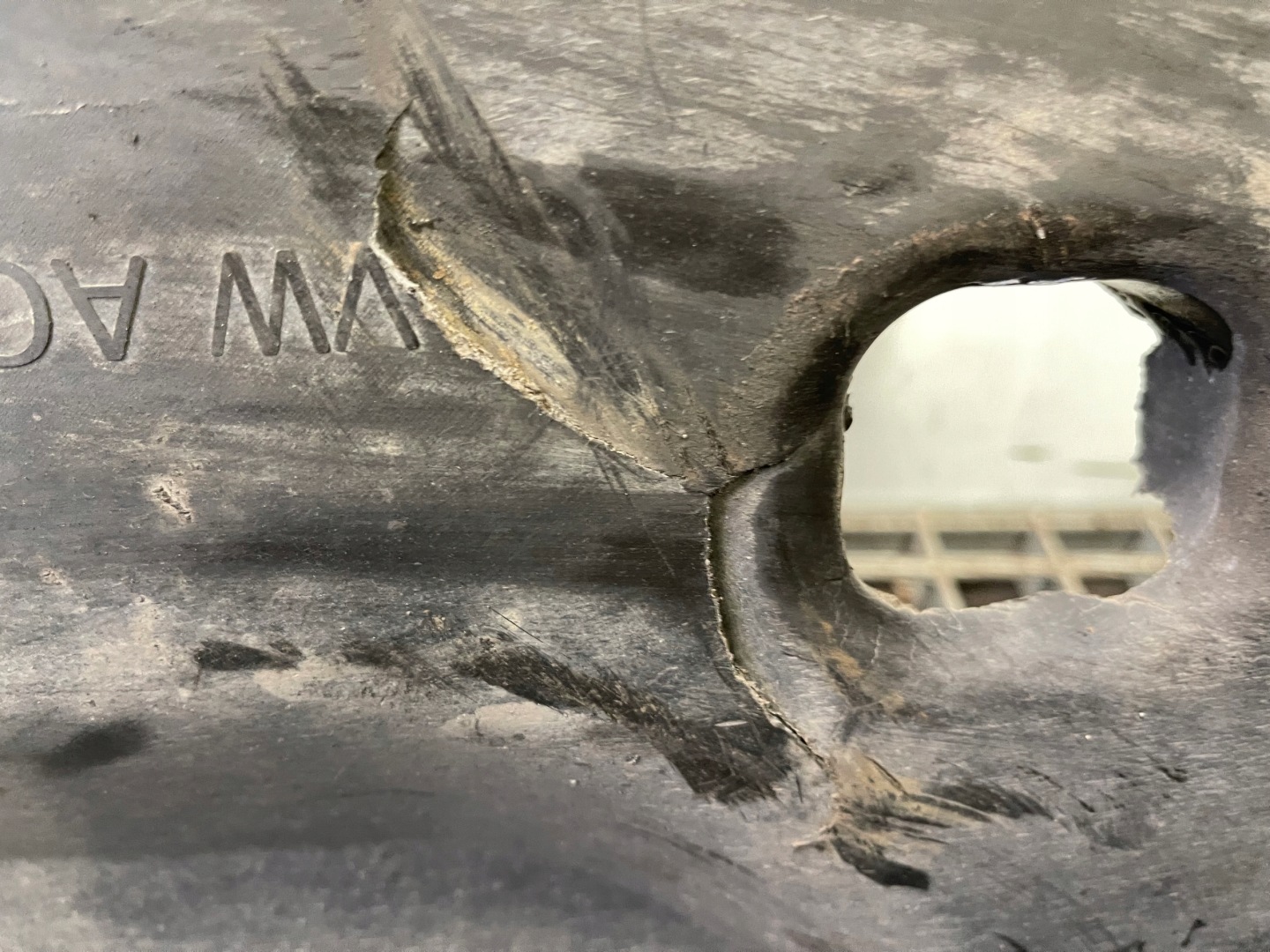 abdeckung Blende Abdeckung Unterfahrschutz rechts VW PASSAT B8 14- 3Q0825202F