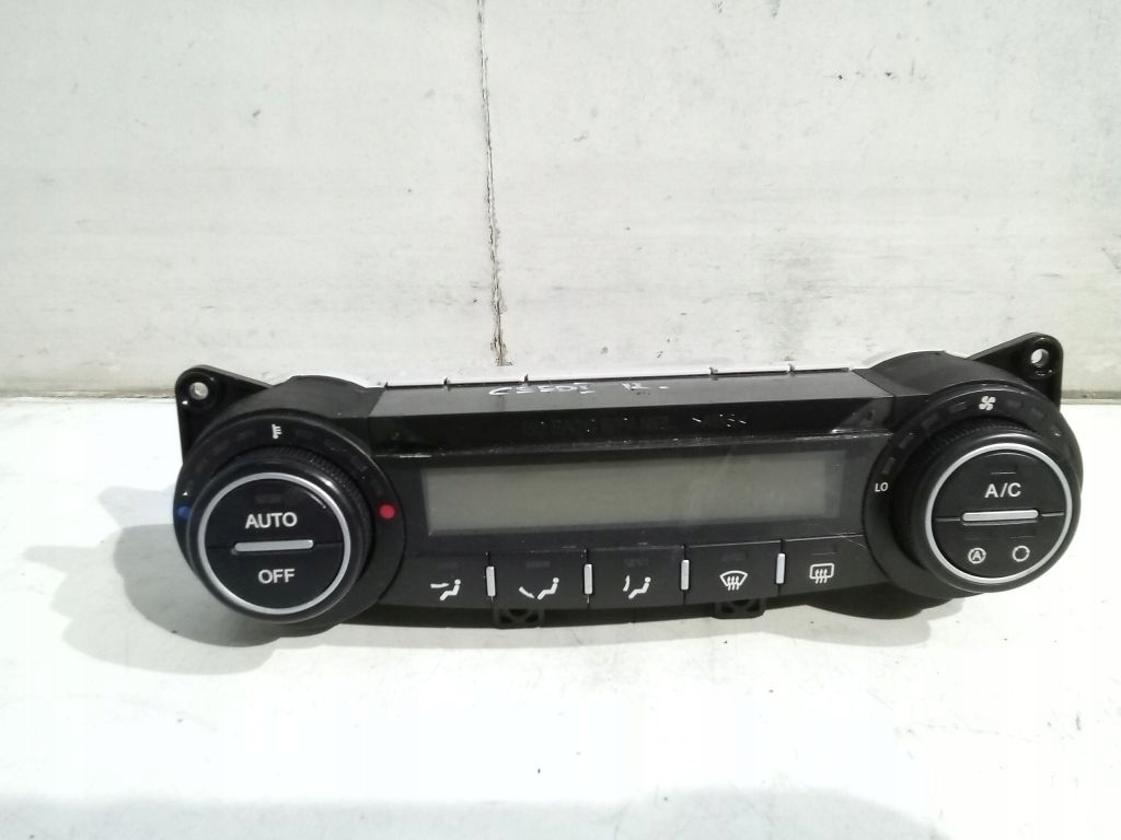 Kia Ceed and control panel air conditioning devices 97250-1H600
