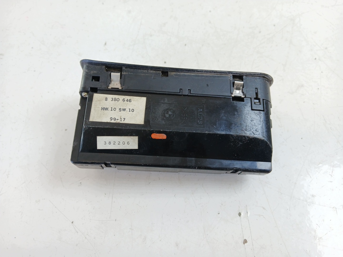 BMW E39 PANEL okna levý předek řidičů 8380646