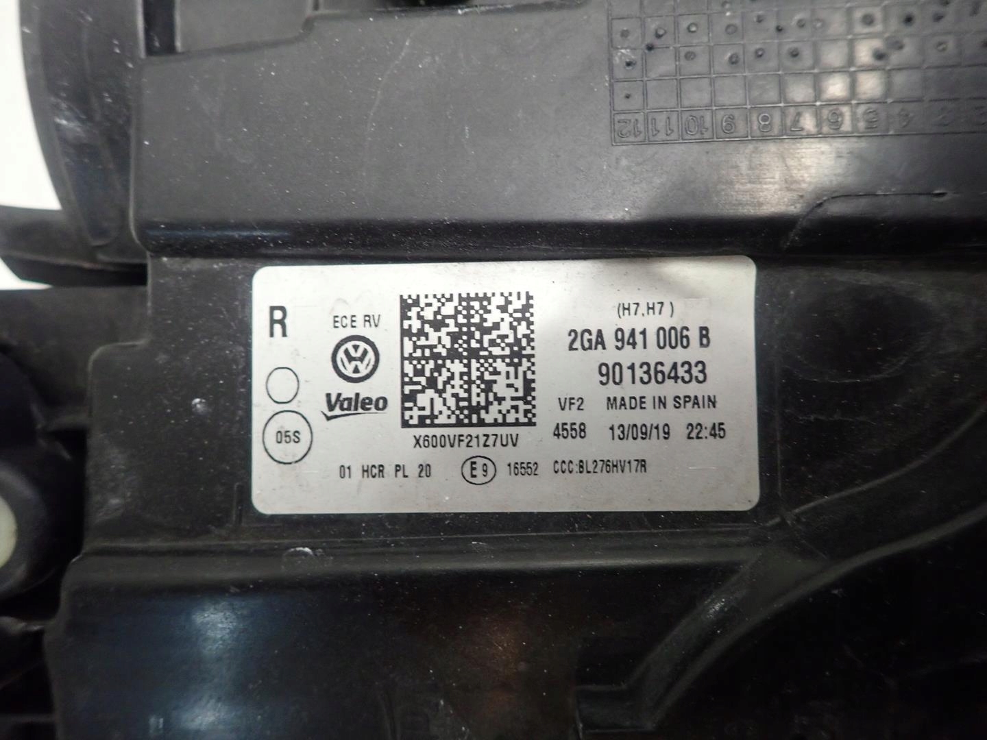 light front front right VW T-ROC 2017- 2GA