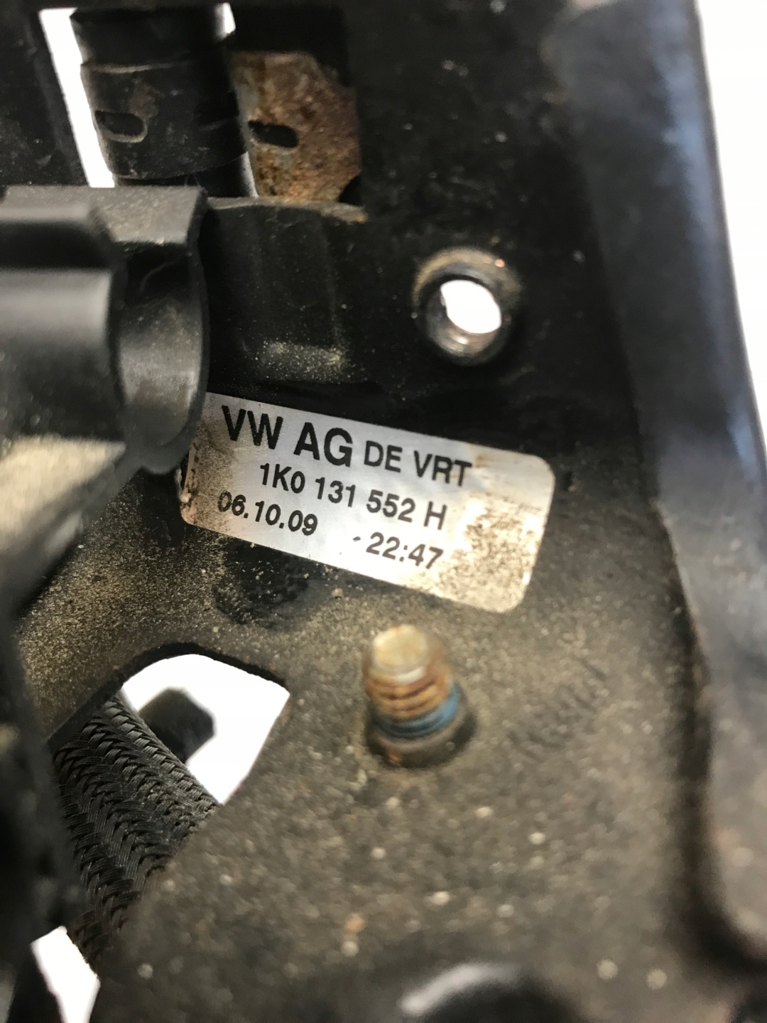 exhaust gas sensor VW GOLF VI 076906051B