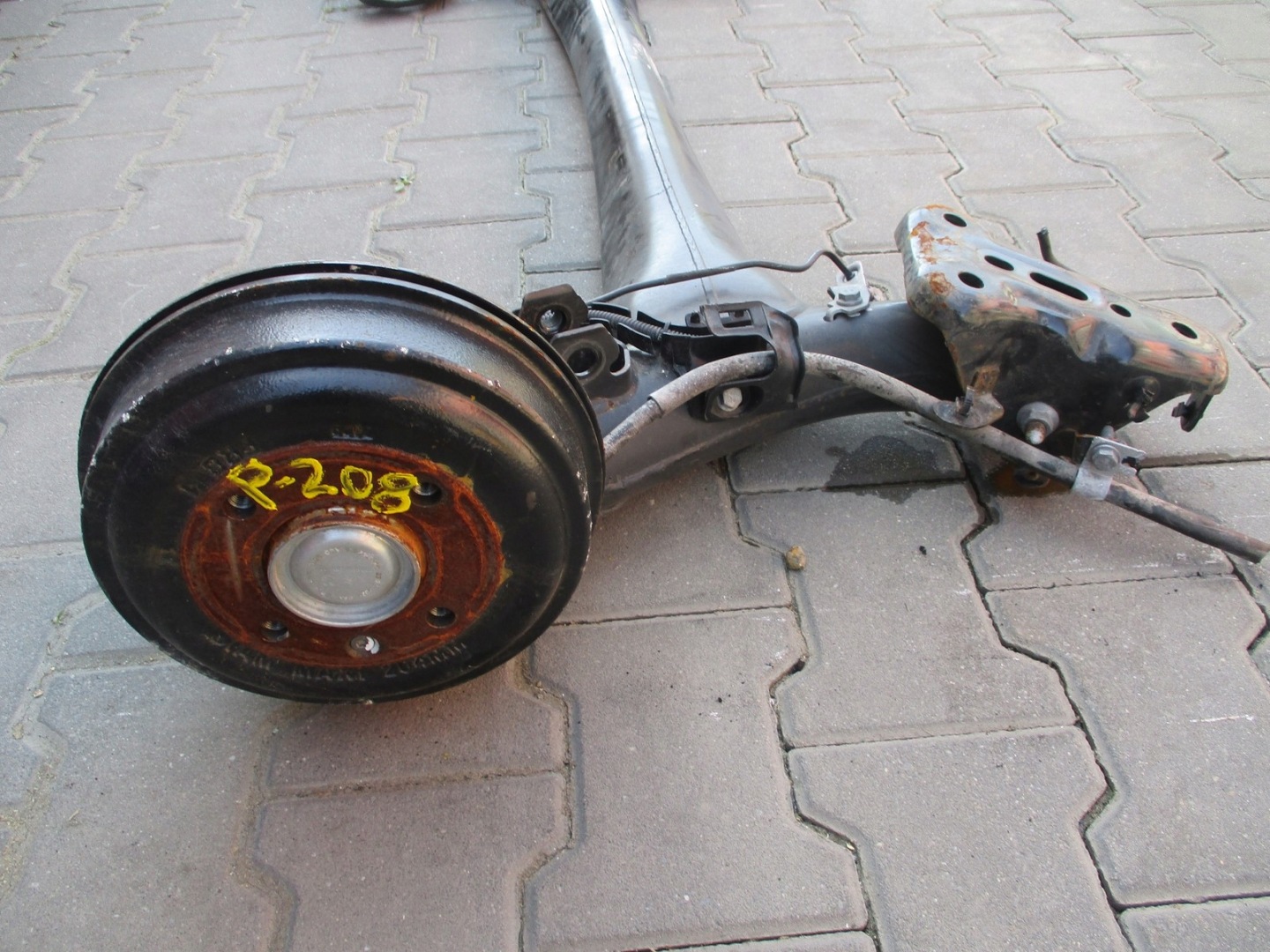 axis rear sususpension PEUGEOT 208 II