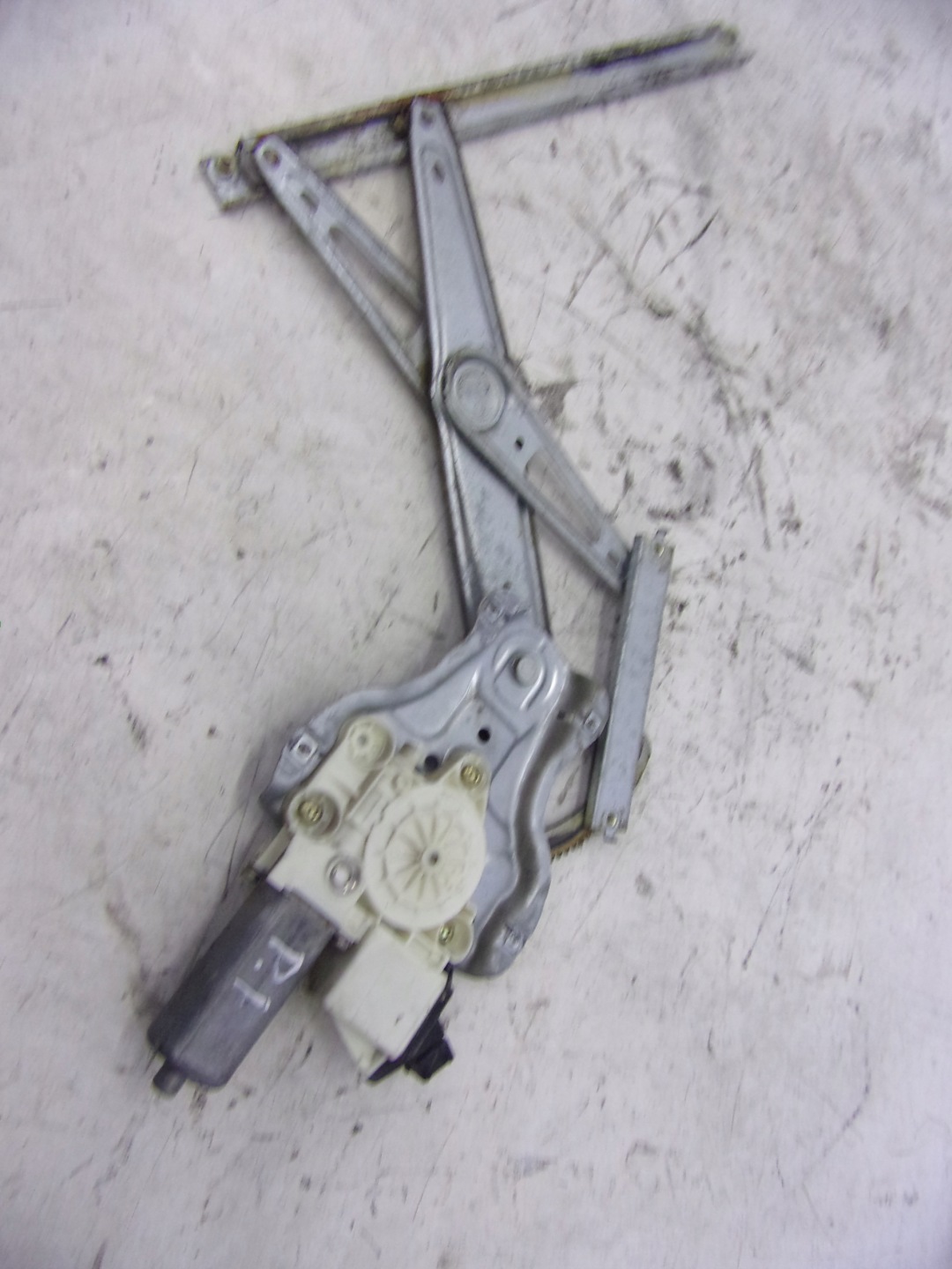 ELE mechanism windows right front TOYOTA COROLLA E12 992046-100