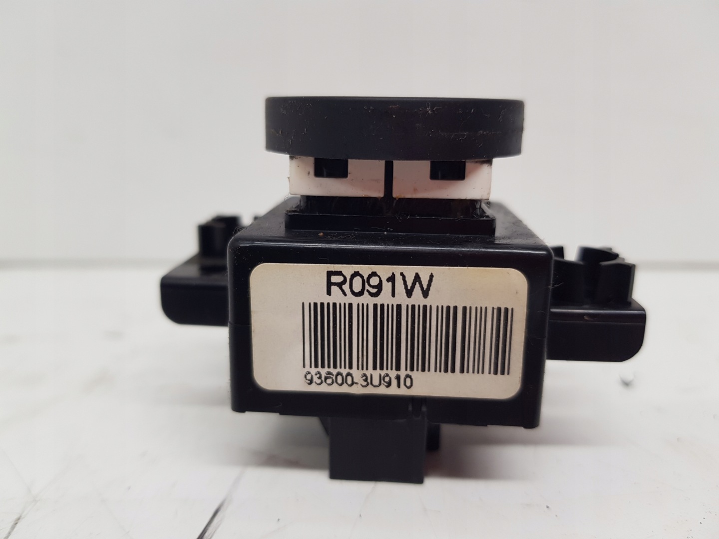 KIA SPORTAGE III button PDC 93600-3U910 2010