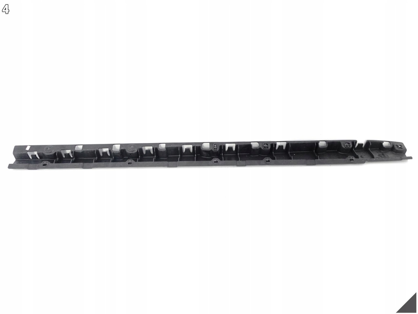 BMW X5 E70 06-13 (before / PO LIFT LCI) threshold moulding holder support right