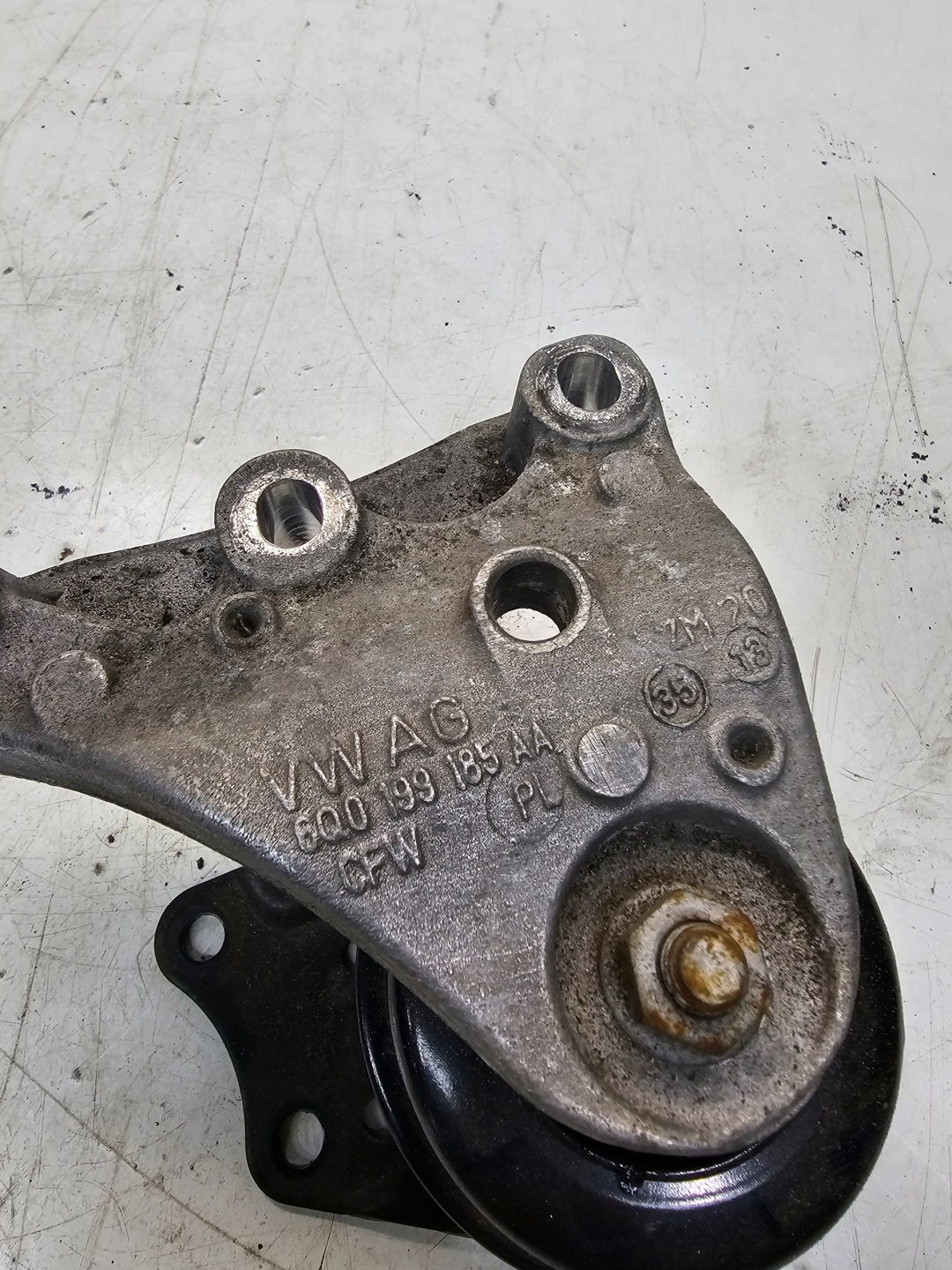 engine mount AUDI VW SKODA A1 8X VW 6Q0199262BD 6Q0199185AA