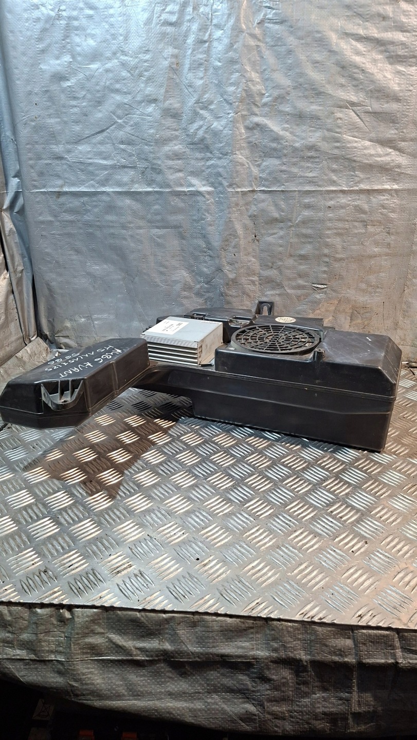 SUBWOOFER Lautsprecher AUDI A4 B6 AVANT