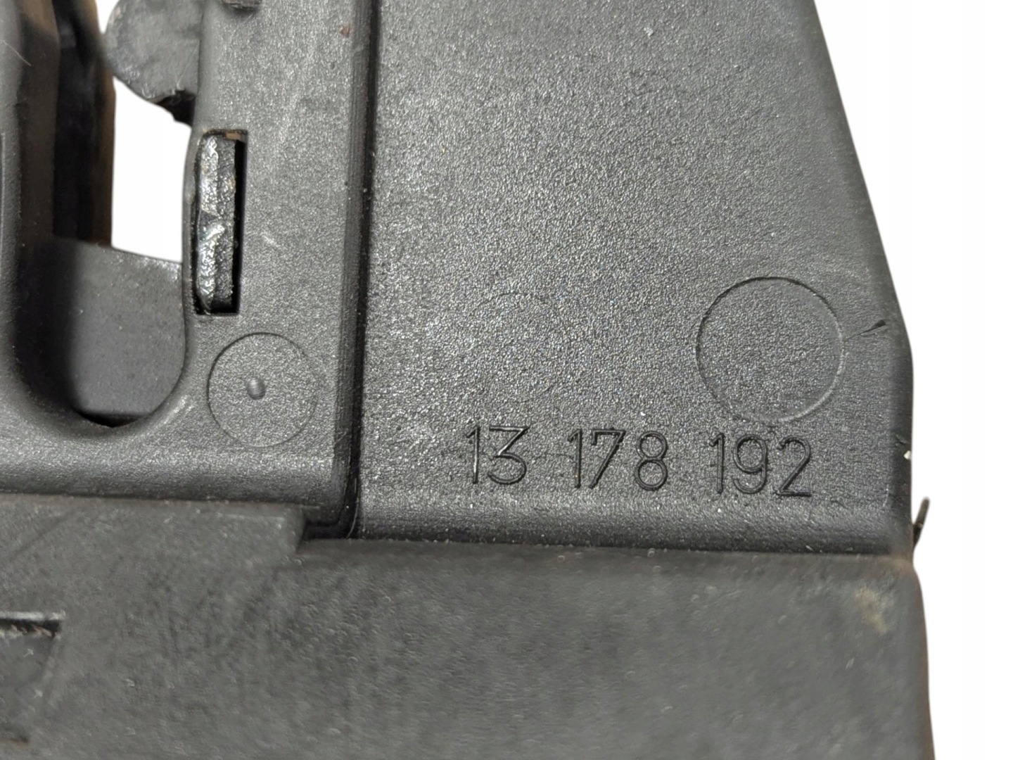 lock bonnet boot Opel Vectra C facelift 2008 13178192