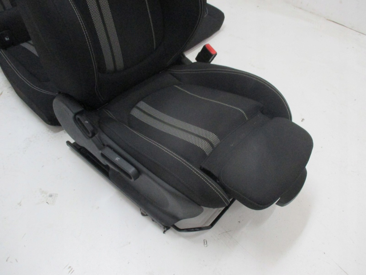 seats upholstery Mini F56 22R