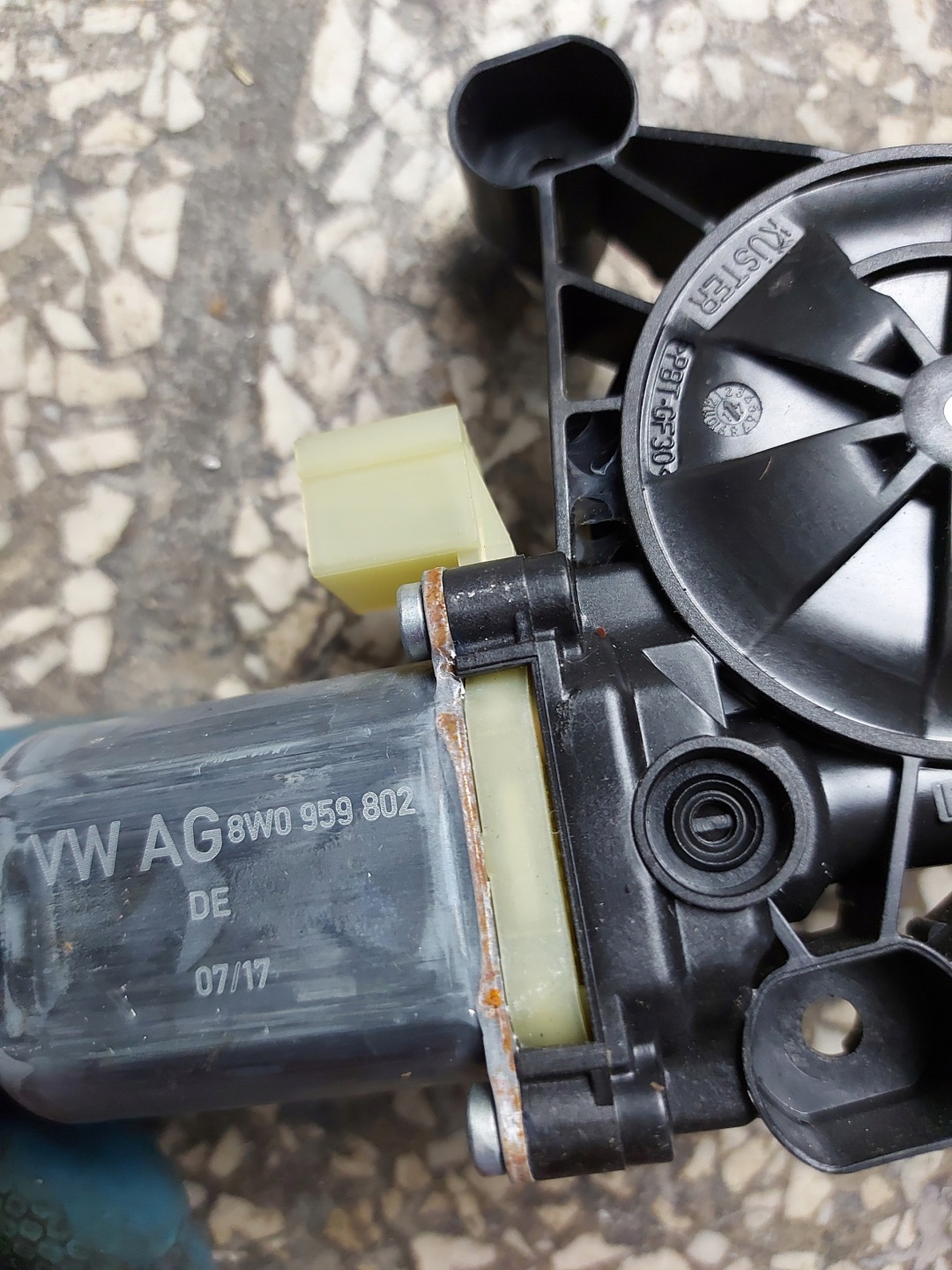 mini motor windows right front AUDI A4 A5 8W0959802DE