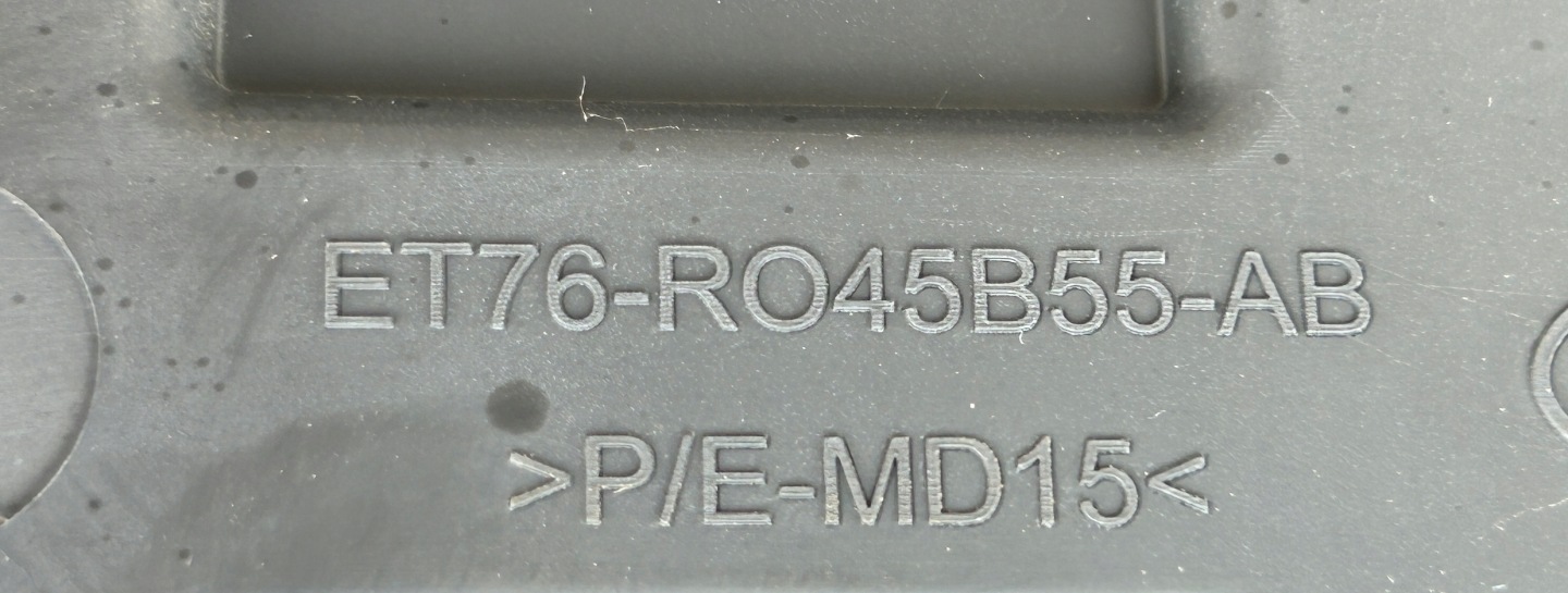 TUNEL mitte FORD TOURNEO COURIER MK1 14- ET76-R045B55-AB