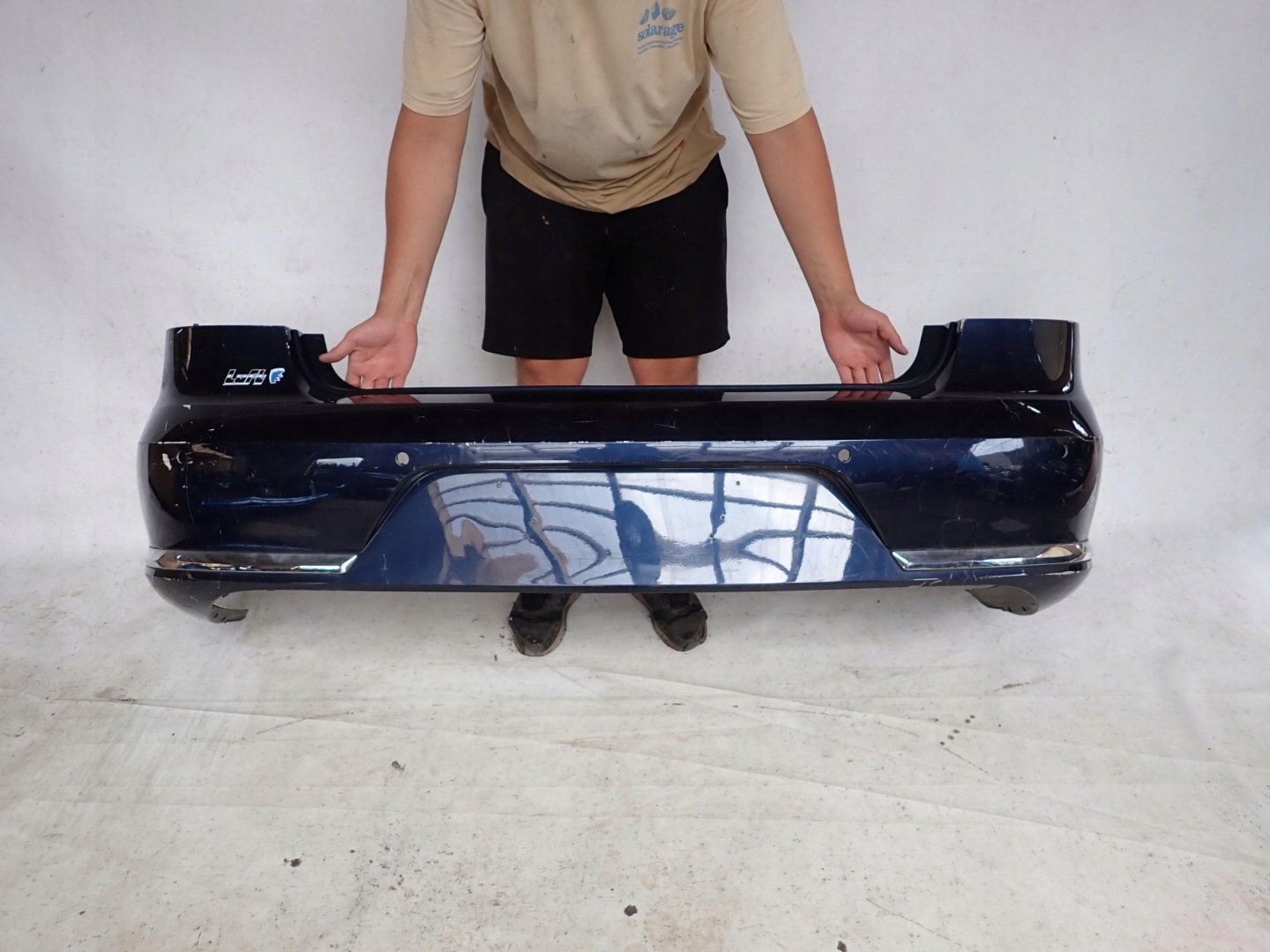 VW PASSAT B7 sedan 10- bumper rear part rear PDC