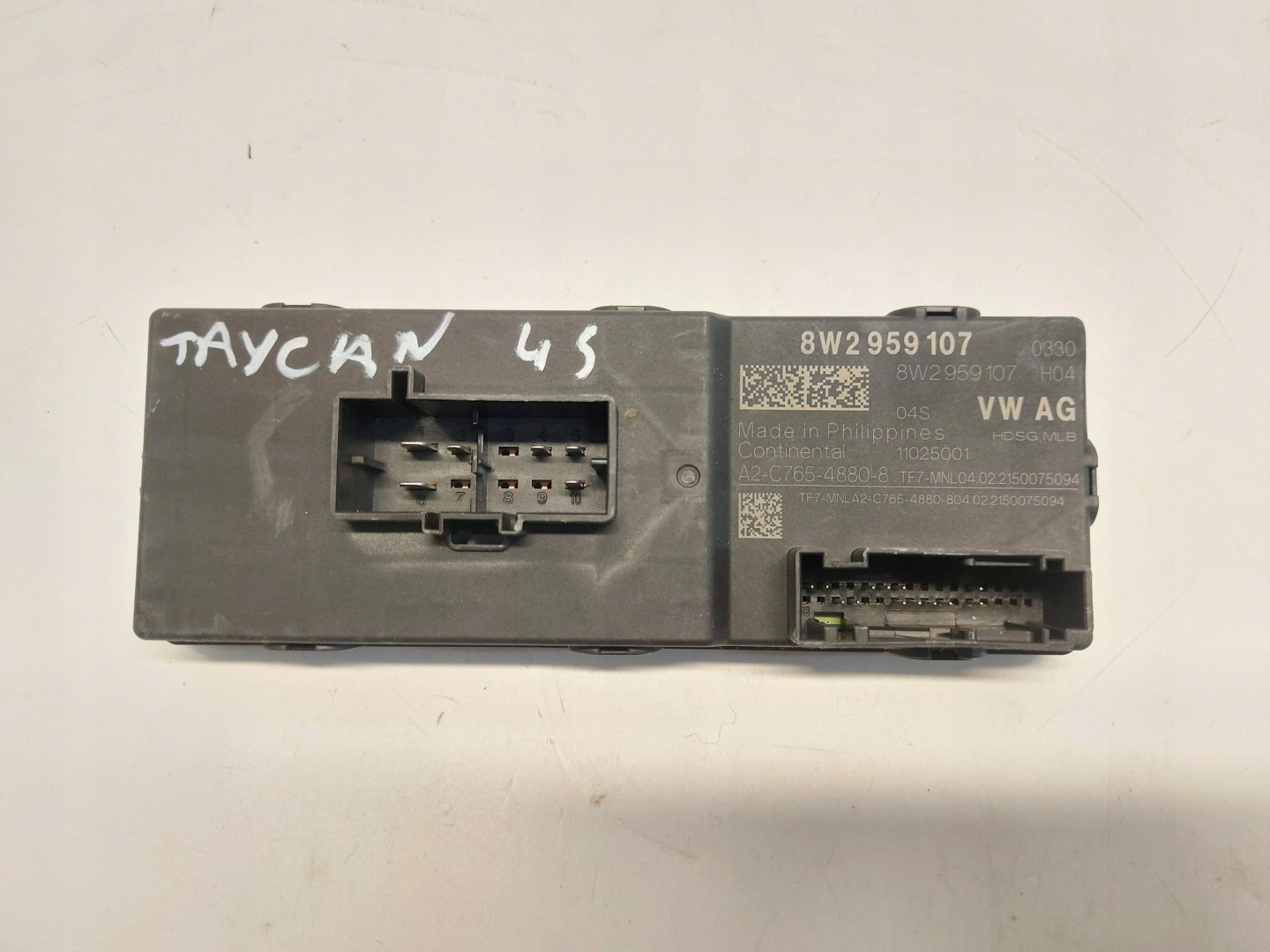 Porsche Taycan 4S 9J1 2021r module control unit bonnet
