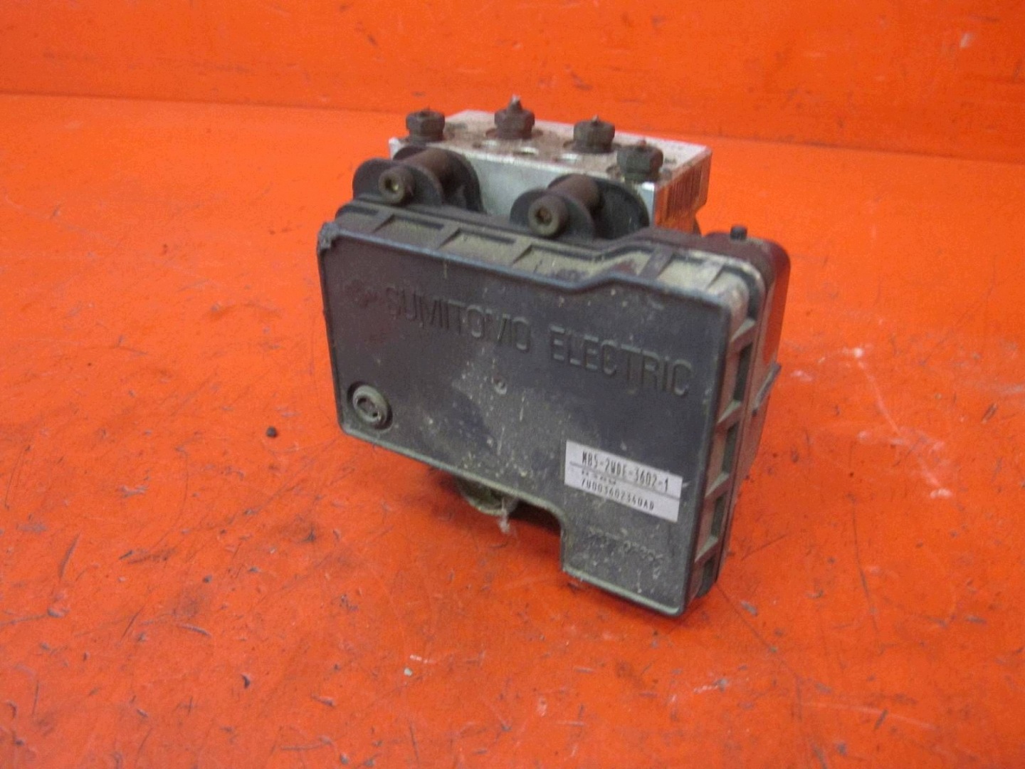 MITSUBISHI LANCER 7 VII CS brake booster control unit ABS MN116261