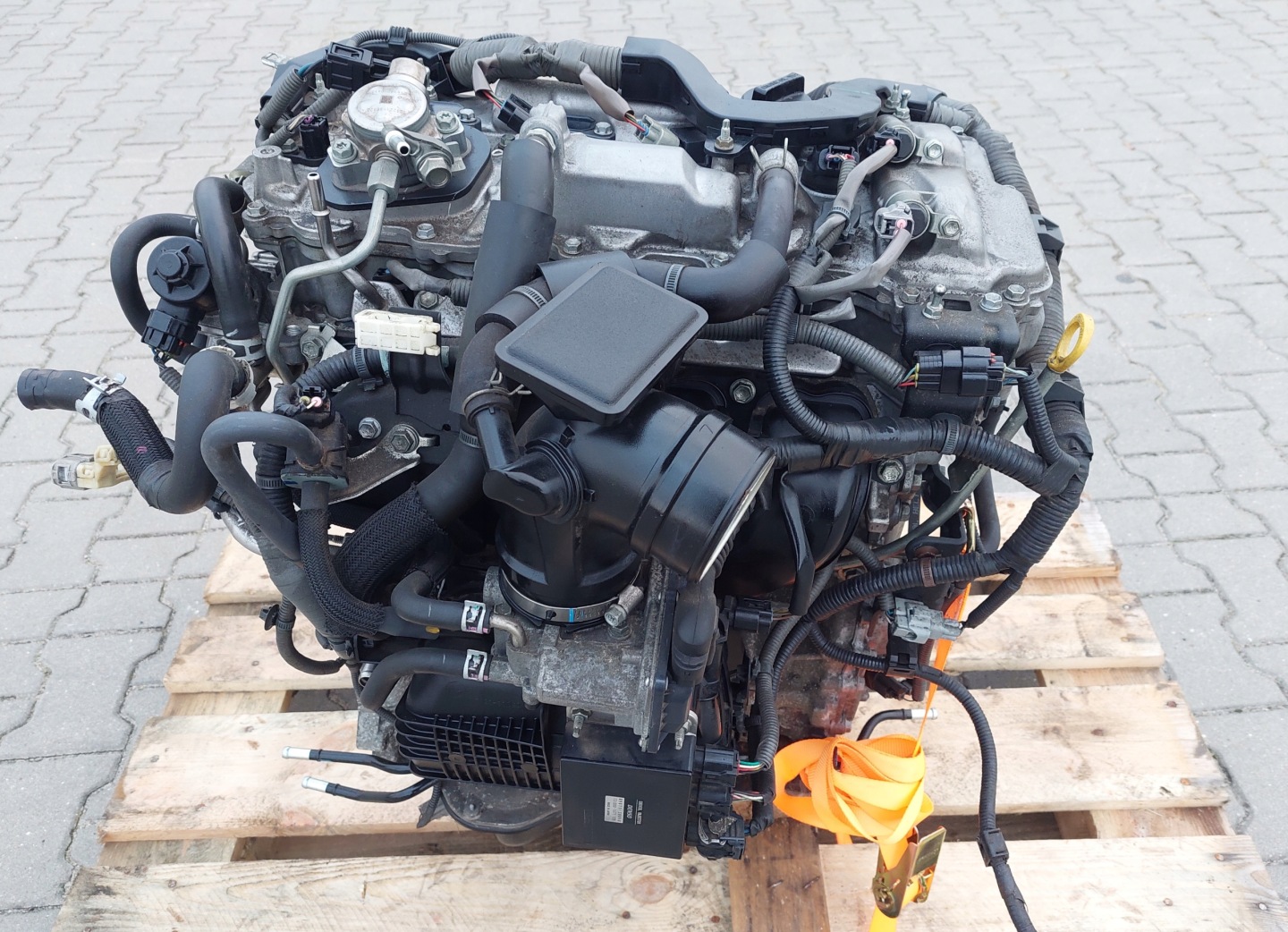 engine 2AR-FSE 2AR S2AR-E30 LEXUS IS III 300 H IS300H 2.5 HYBRID