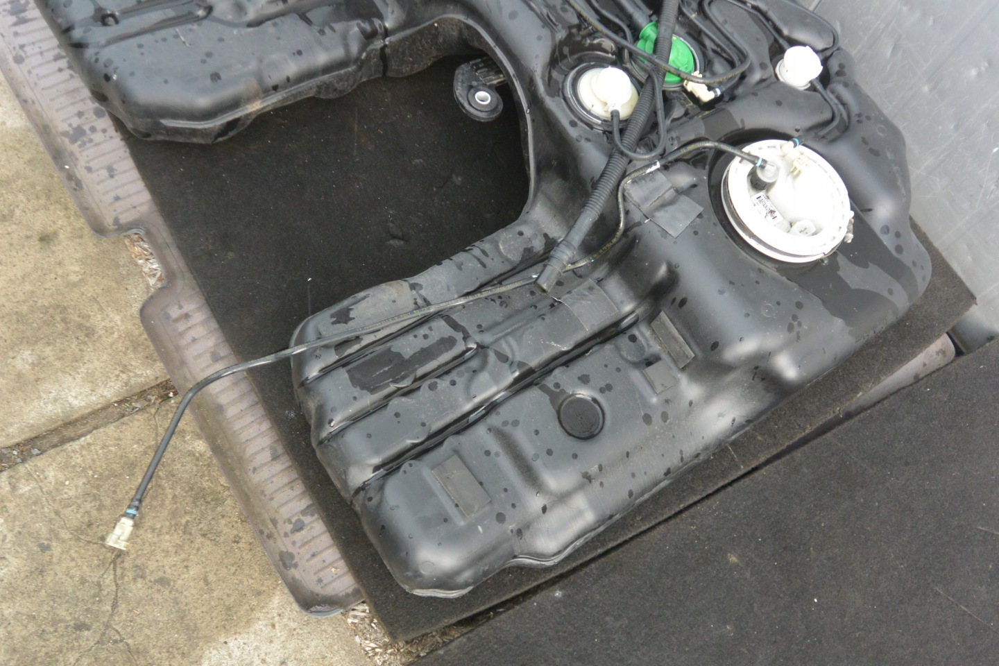 TANK BENZIN BMW X5 X6 E70 E71