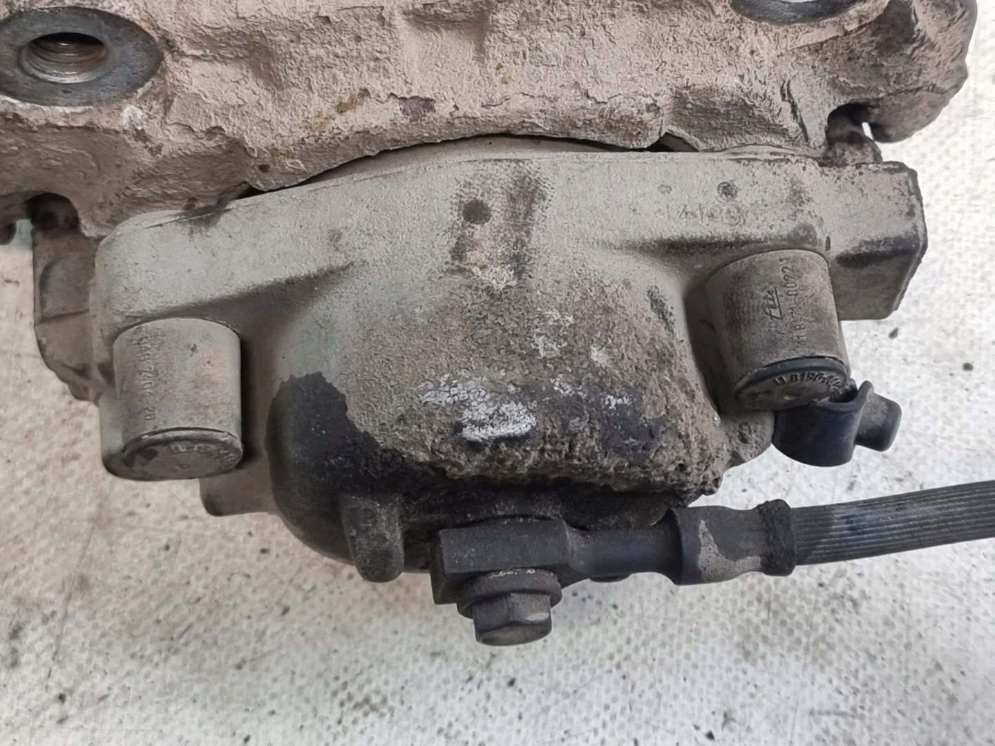 caliper brake left front OPEL VECTRA C 2.2B 03r