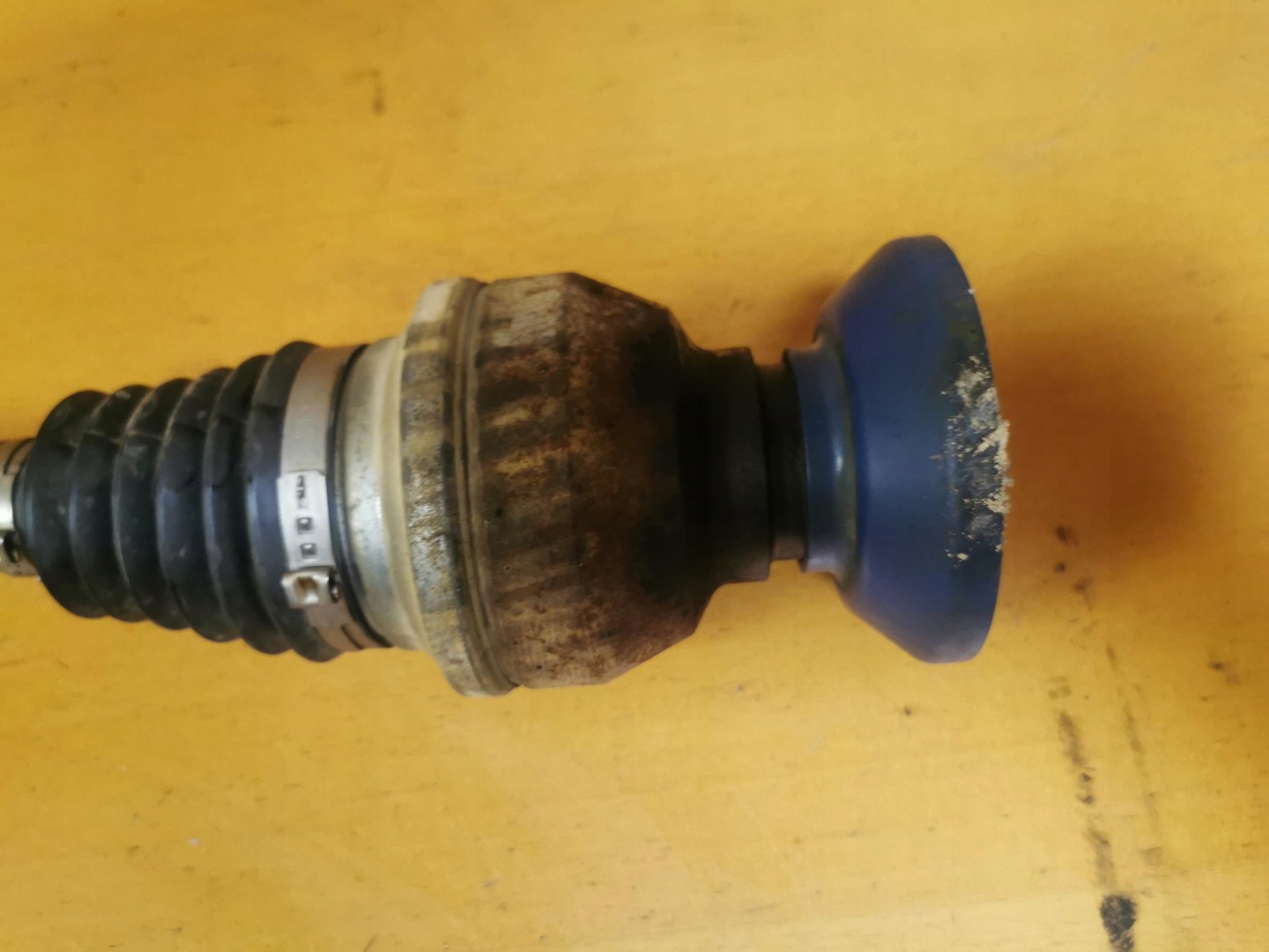 semi-axis front right VW TIGUAN and 5N 2.0 TDI 140KM
