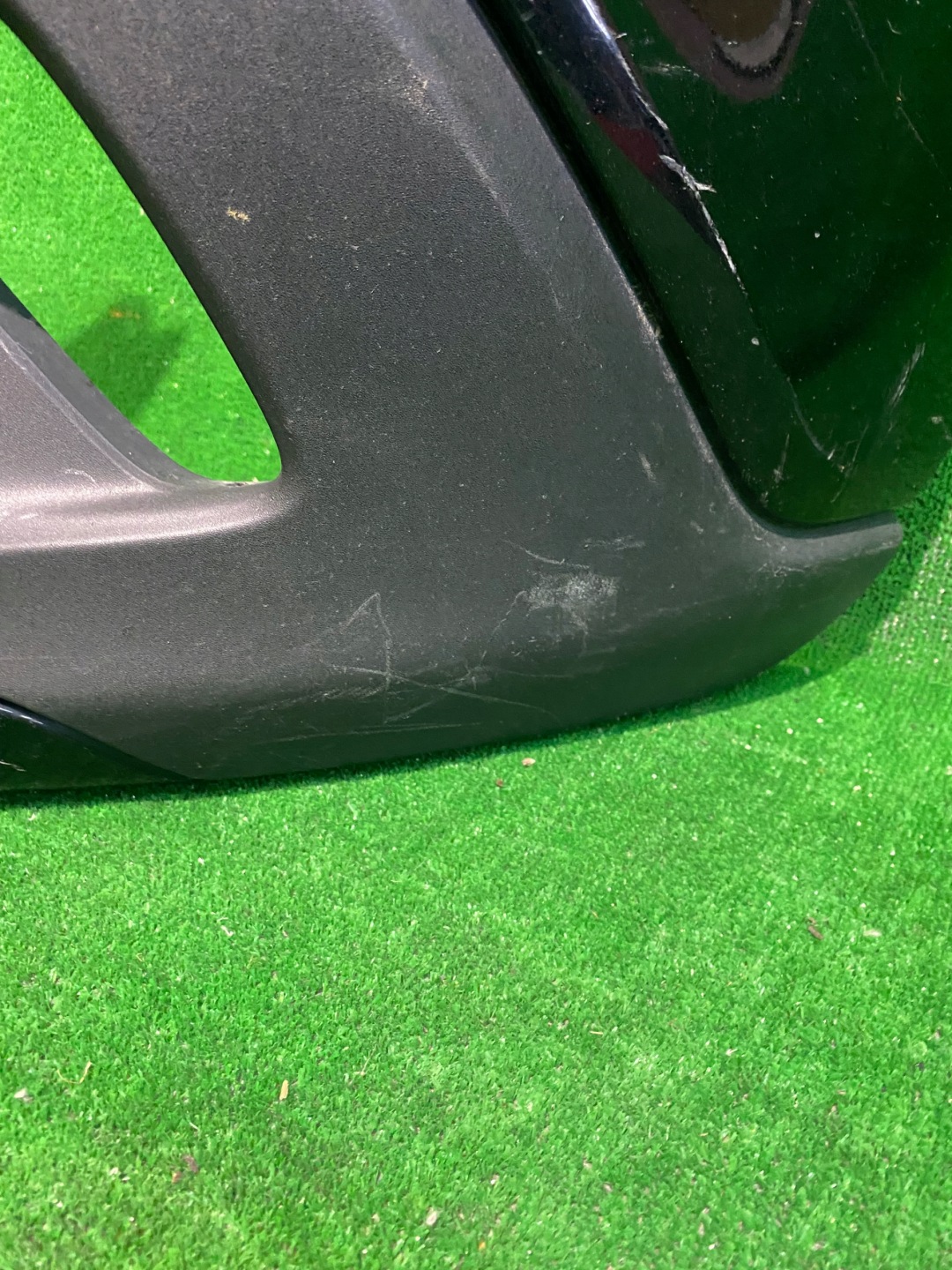 front bumper front VOLVO V40 12- CROSS COUNTRY NR.Z3573