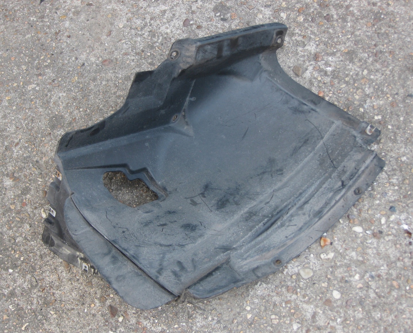 BMW E87 08R mudguard left front part rear original 7059371
