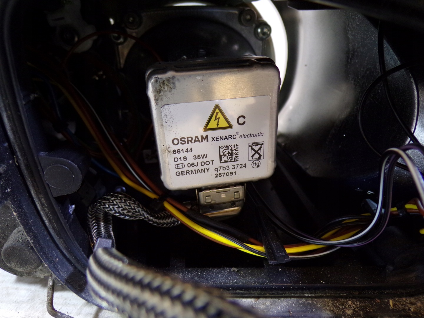 light front front right XENON VOLVO V50 LIFT (K1)