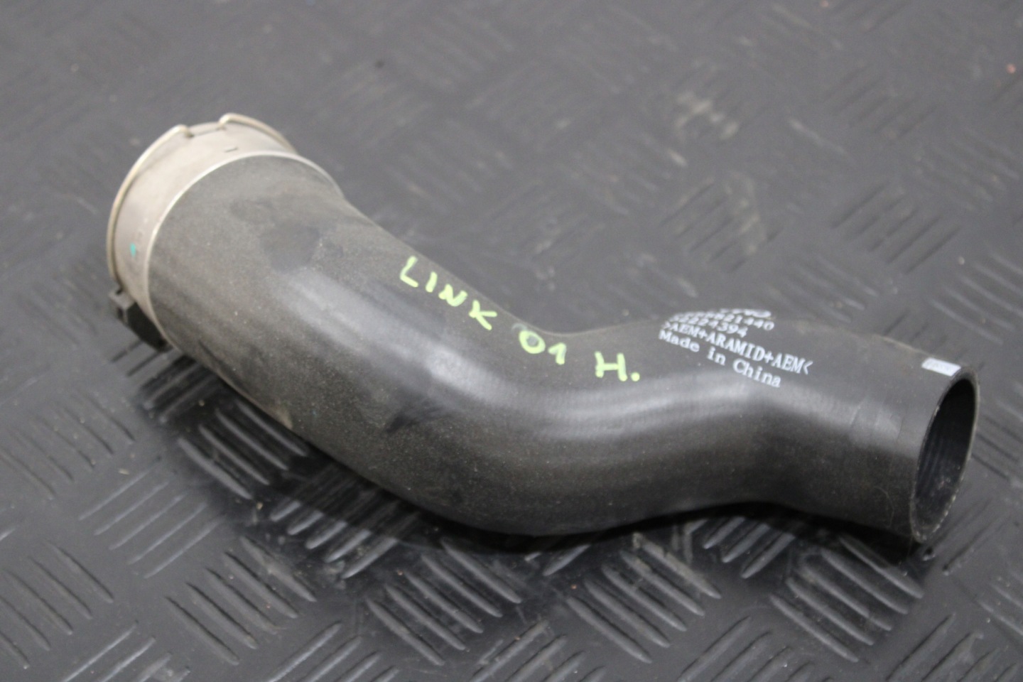 hadice intercoolera 8888821440 LYNK&CO LYNK & CO 01 LIFT 2021