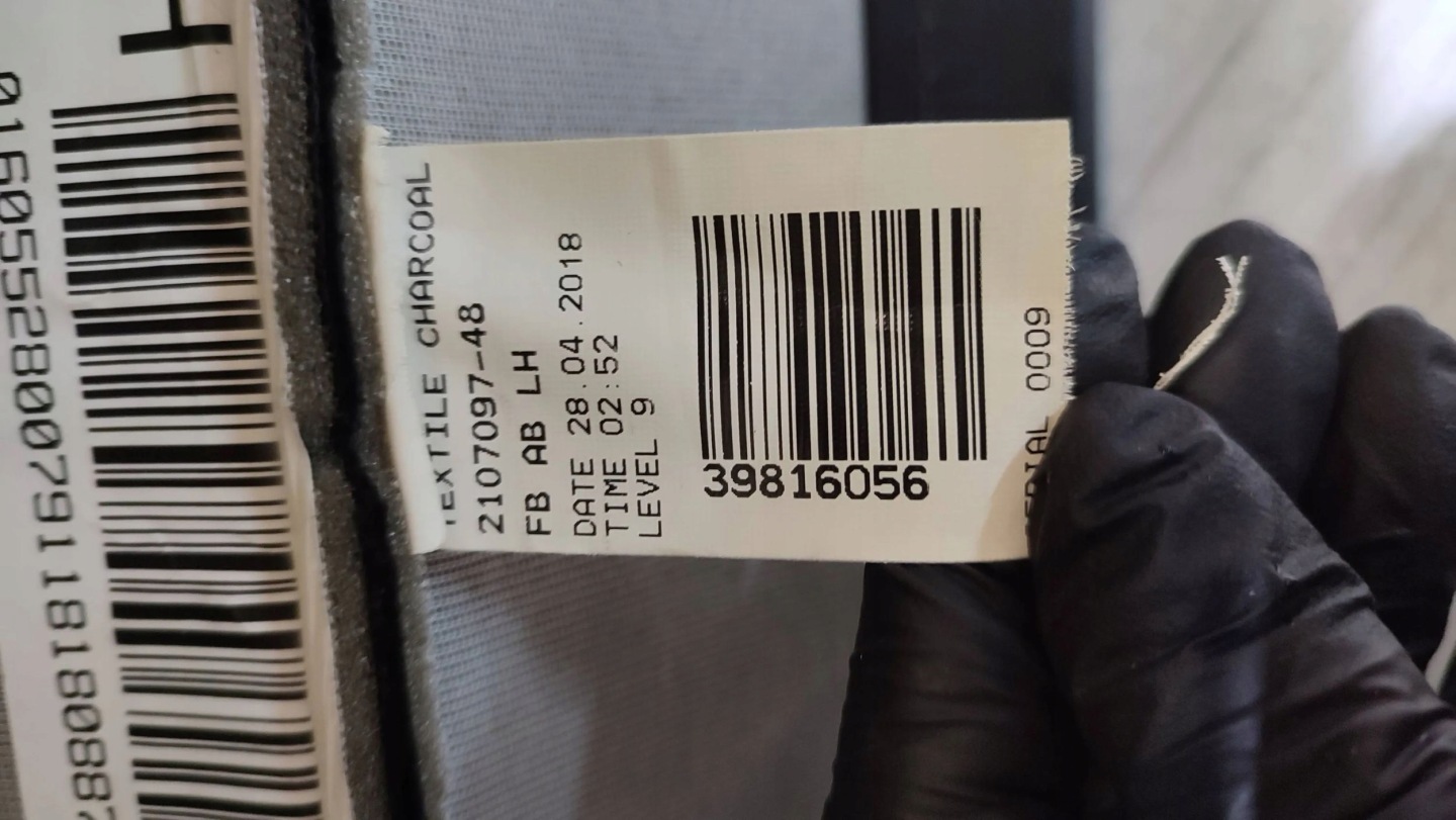 Volvo V40 2018 front side left seat oparcie