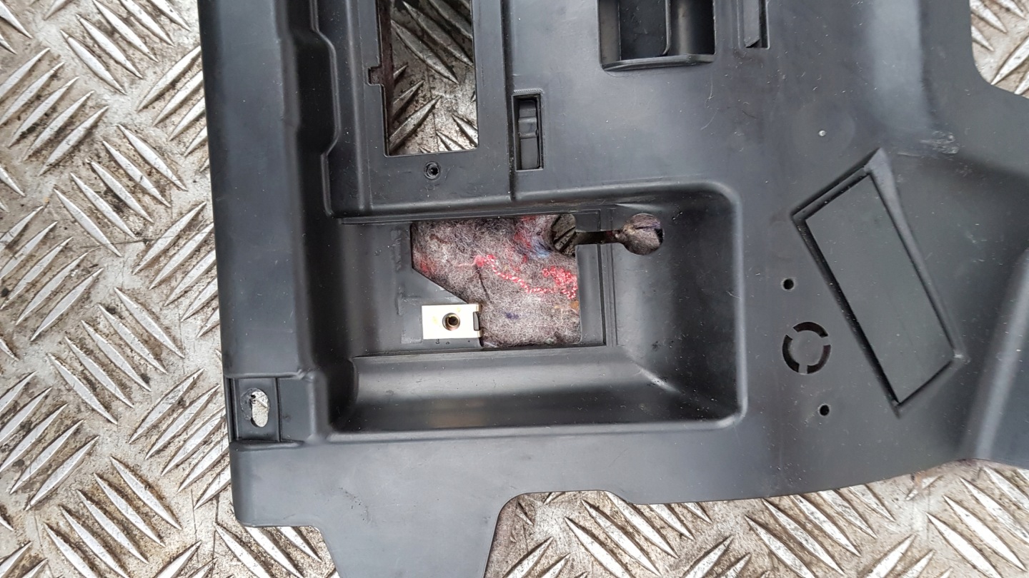 MERCEDES W209 Blende Abdeckung unter Lenkrad