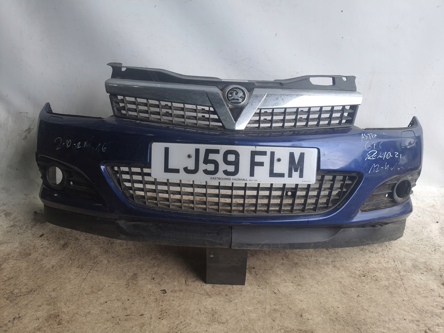 OPEL ASTRA III GTC 04-13 bumper + XENON