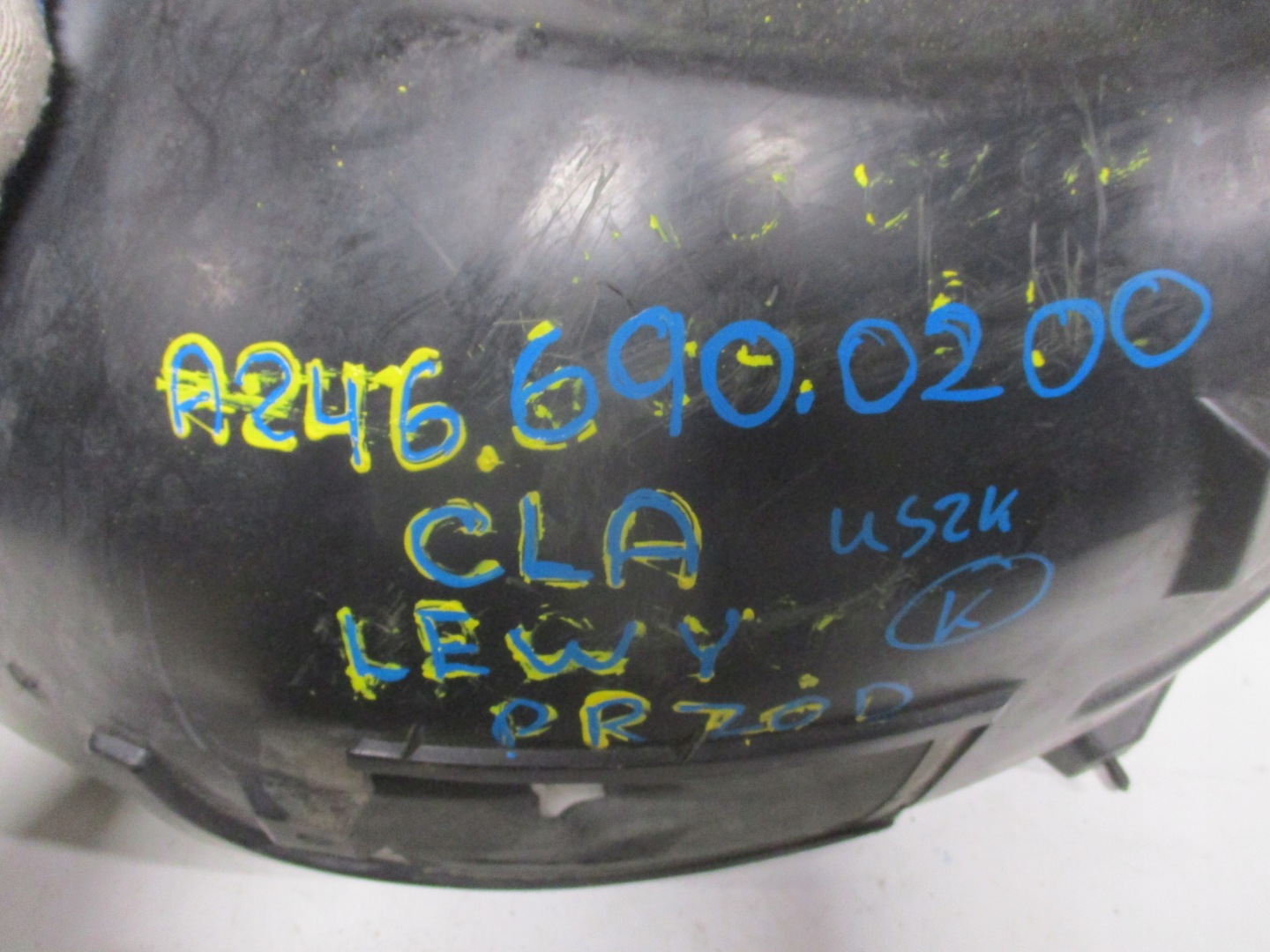 mudguard front left MERCEDES-BENZ CLA A2466900830