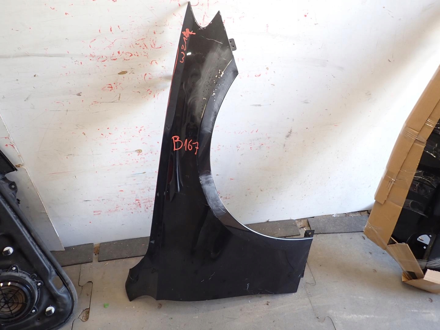 fender front front right MERCEDES E-KLASA W214 2023