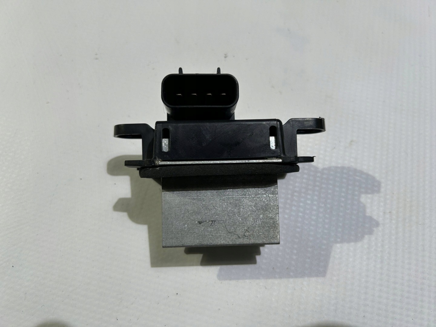 Rezonator opornica de chauffage Bouches buses Ford Explorer 2016