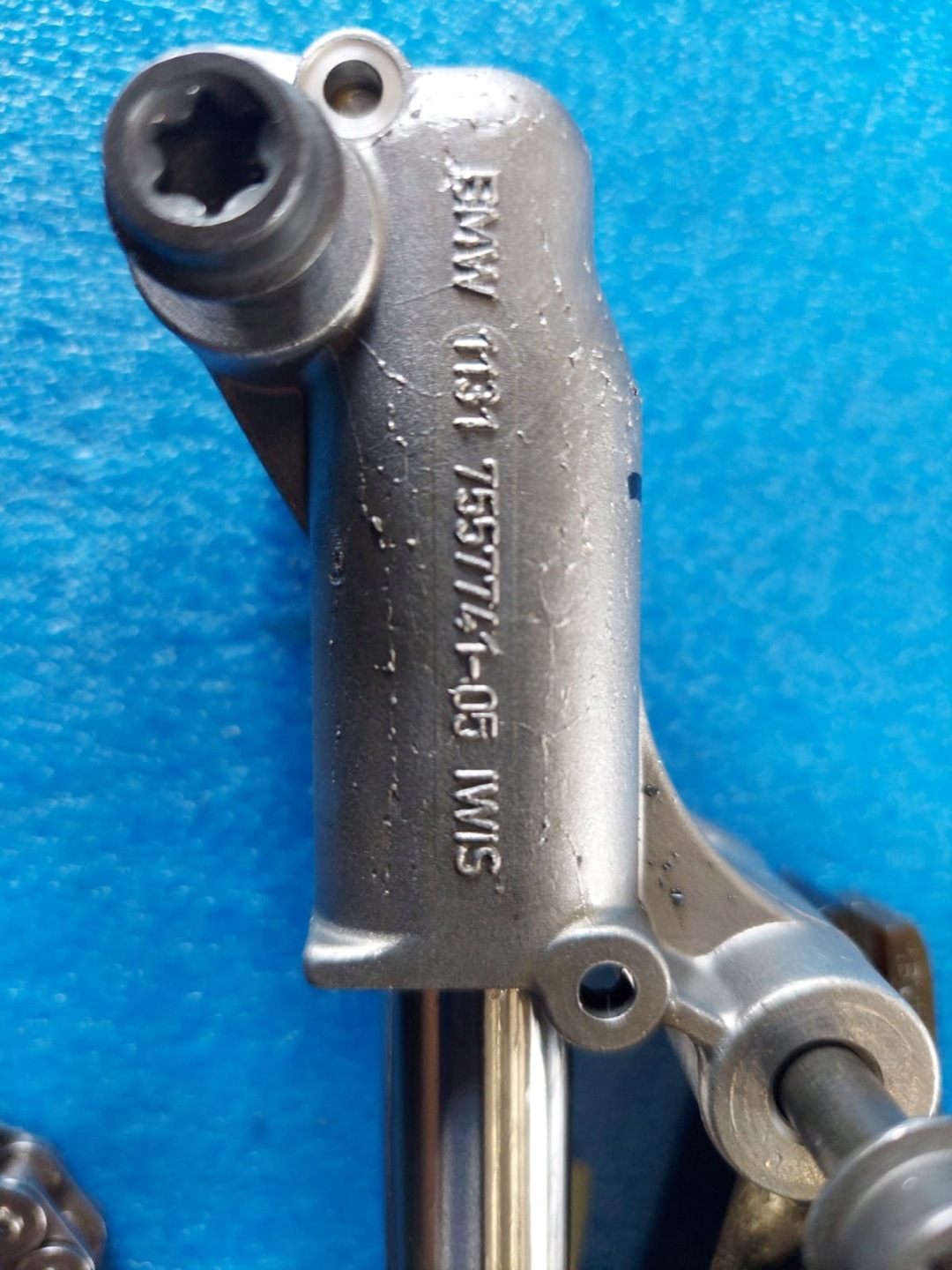 tenditore LANCUCHA supporti BMW 4.4 N63 7557741