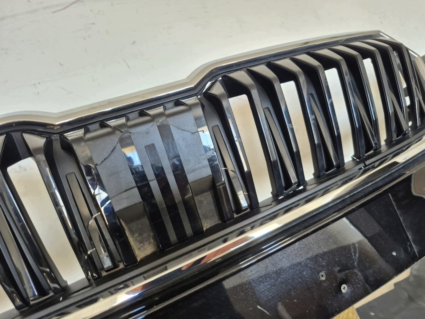 SKODA KAROQ LIFT 21-> bumper front front washer