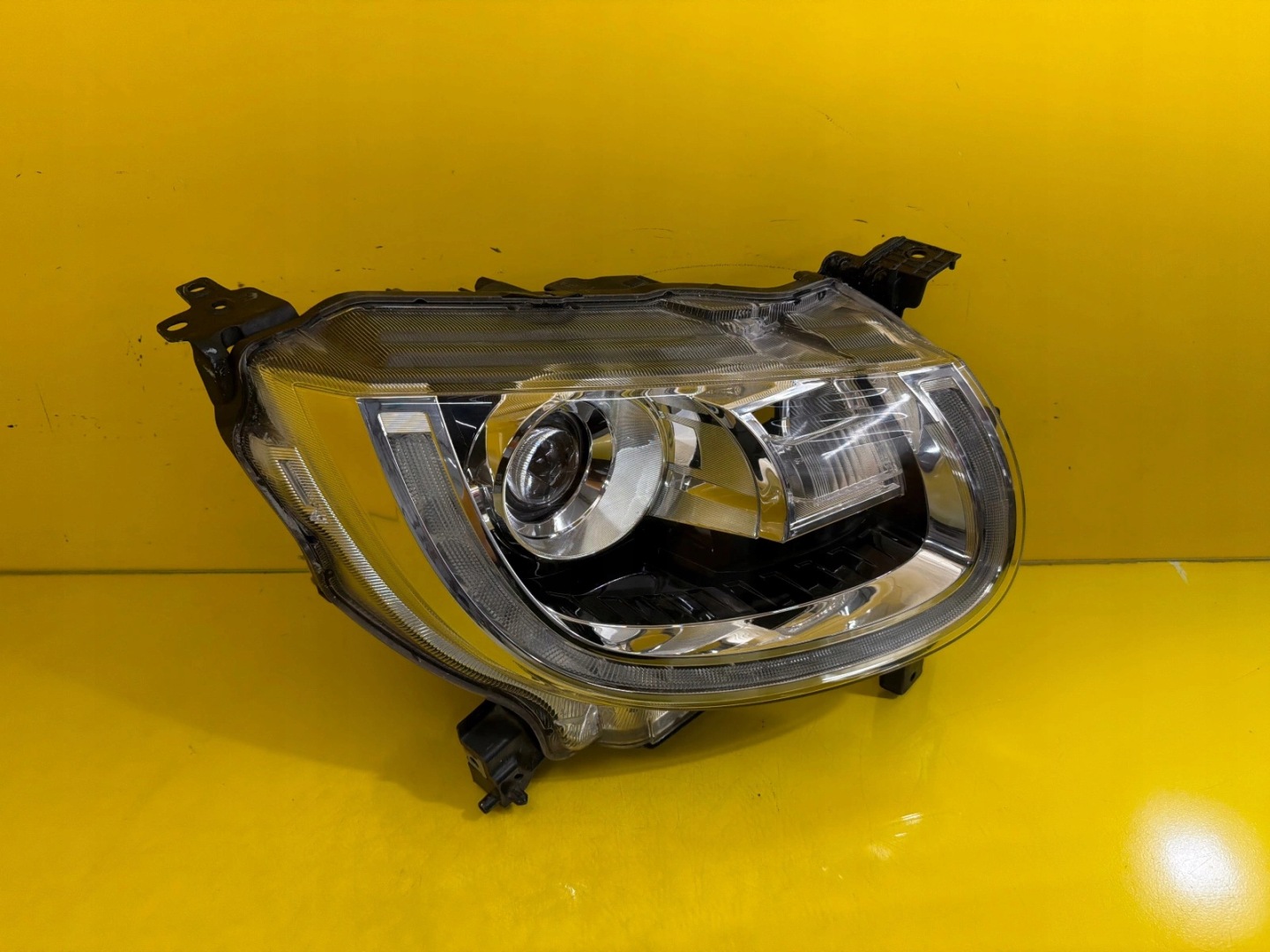 light front right Suzuki Ignis 2017- Full Led 100-59347