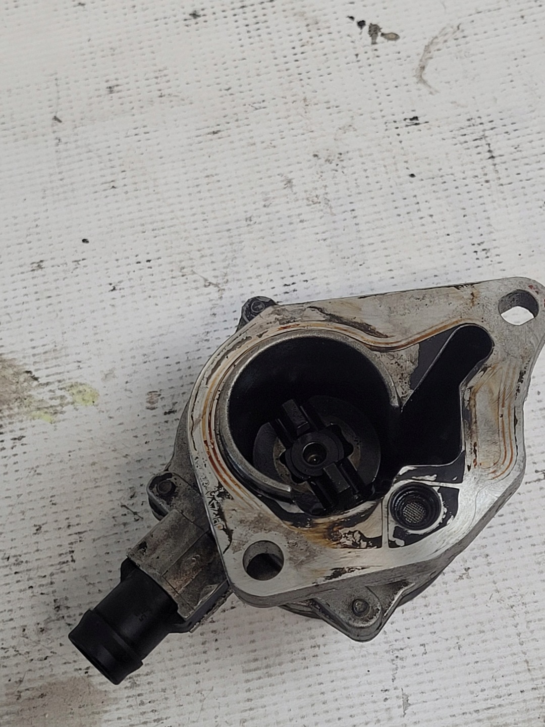 Pompa VACUM OE 8200113585 RENAULT SCENIC II 2 1.5DCI