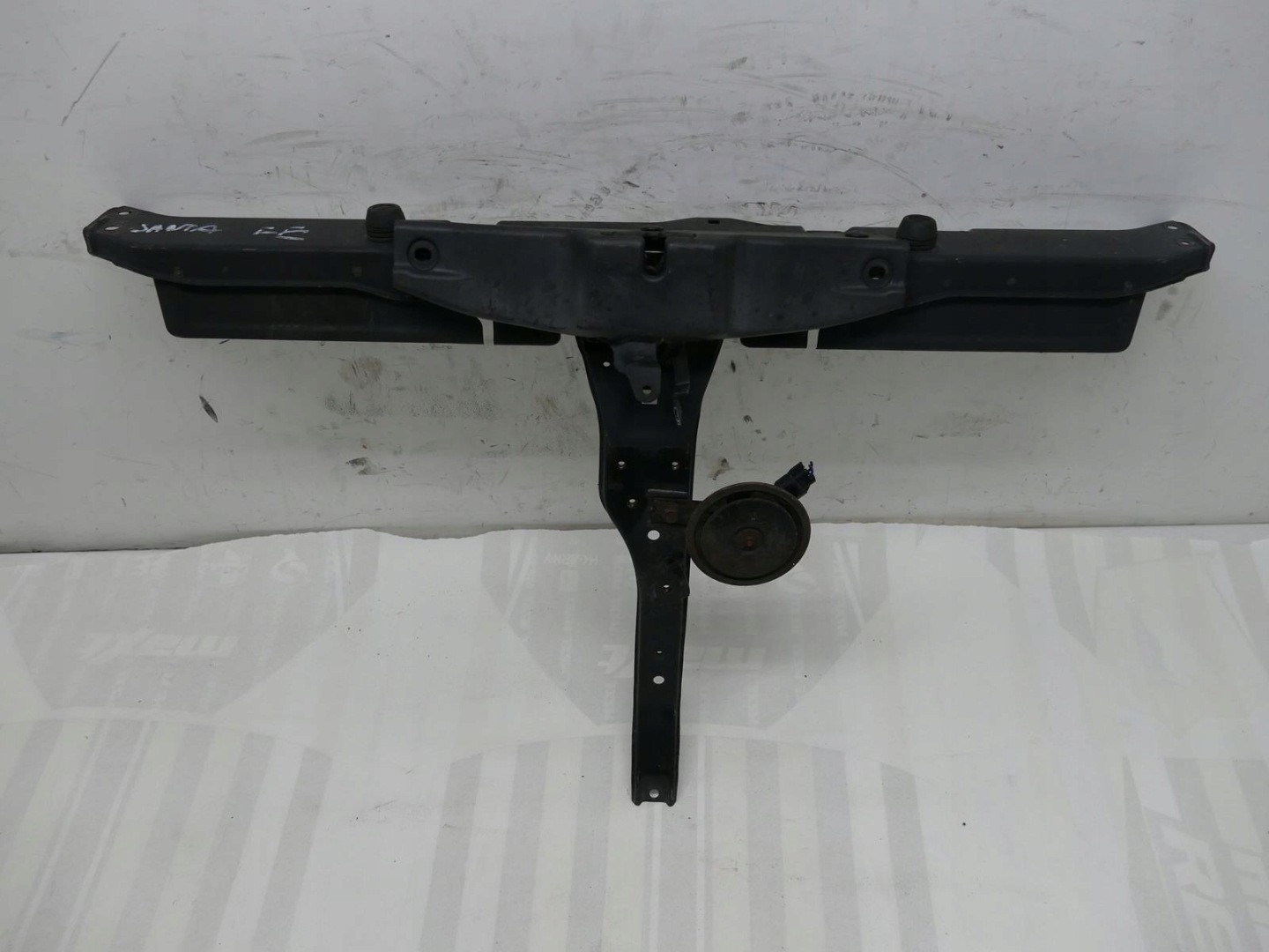 HYUNDAI SANTA FE and support panel for radiators the centre SYGNAL