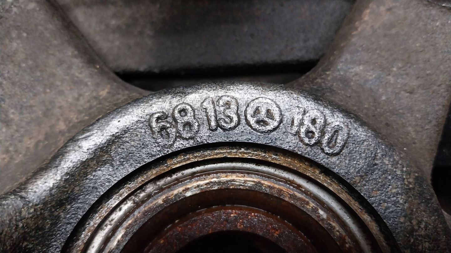 otoč čepu třmen pravý předek 6813 MERCEDES A W168