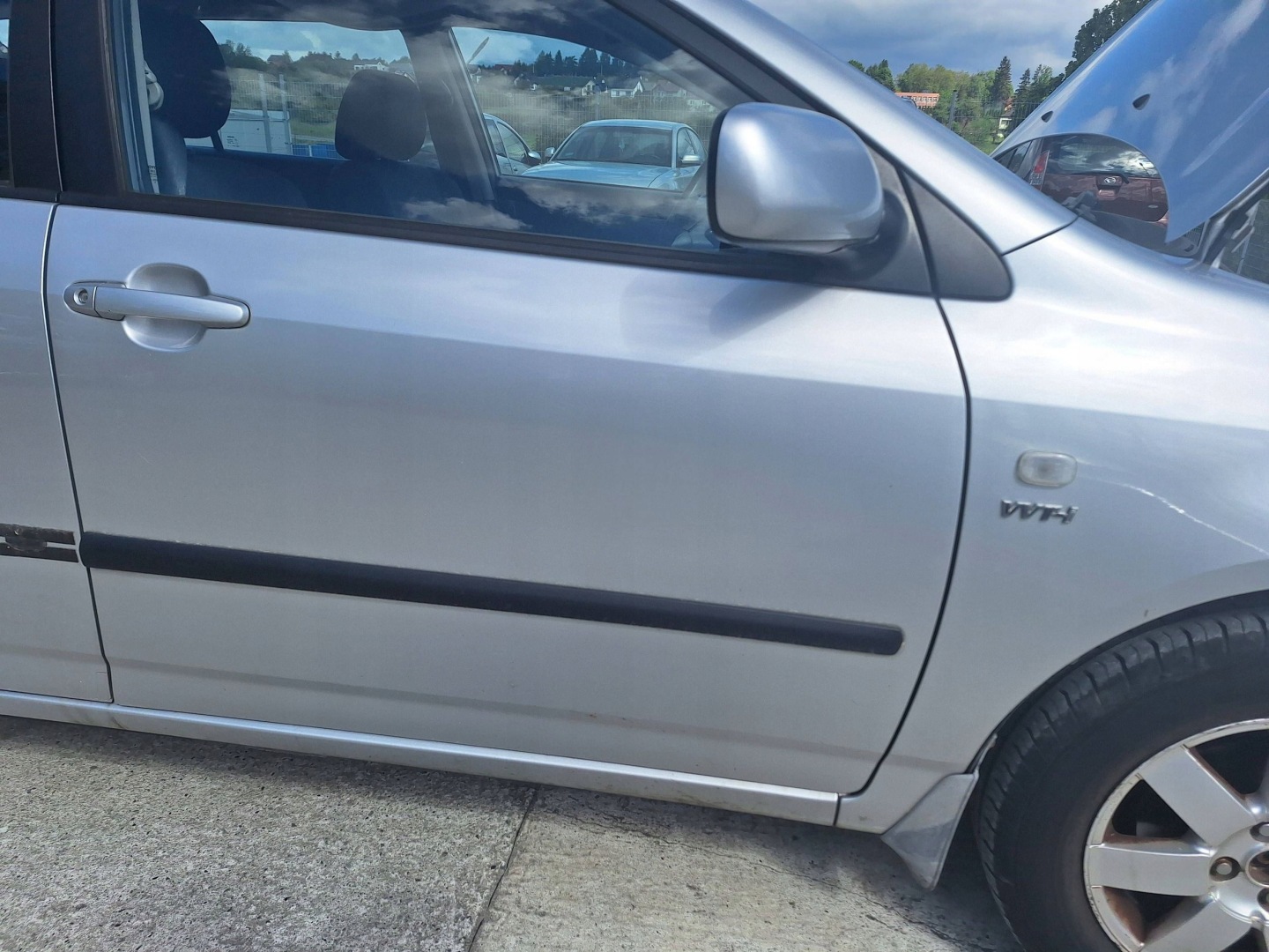 Toyota Corolla IX E120 E12 door front right right DO KOMBI 199 TURKEY NM
