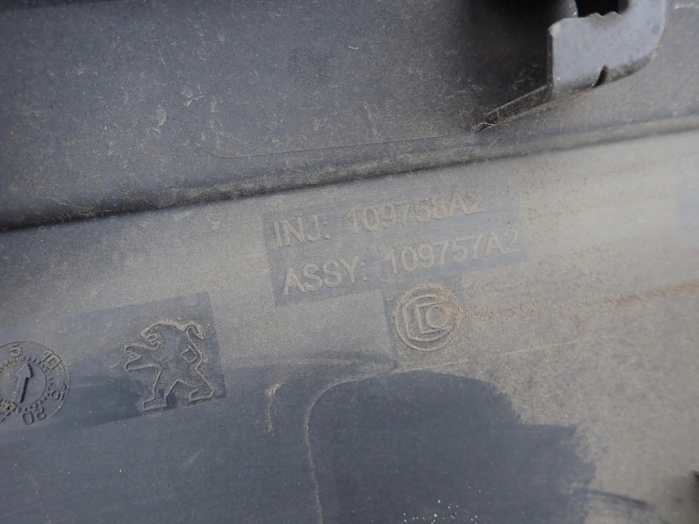 PEUGEOT 3008 II 2 16-> moulding door right front