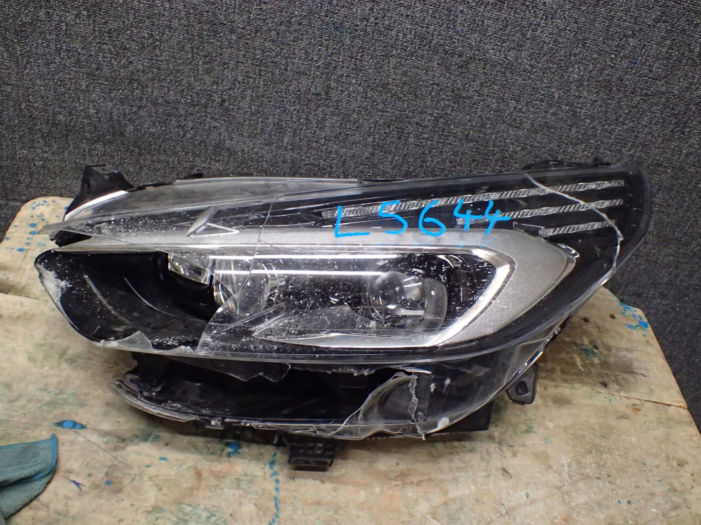 LIGHT FRONT LEFT FORD S MAX MK2 15- FULL LED