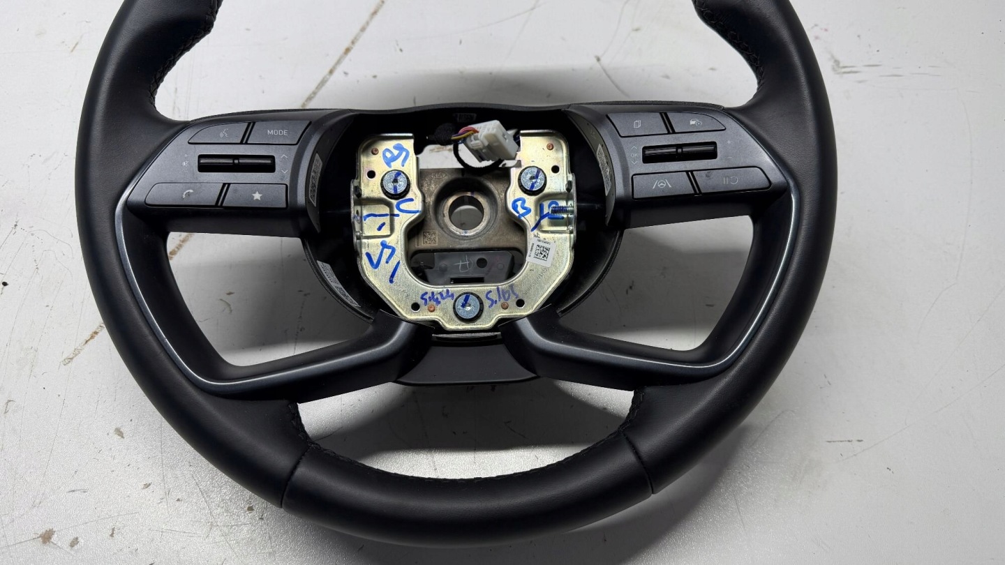 HYUNDAI I20 III steering wheel, leather MULTIFUNKCJA 21-26 as new