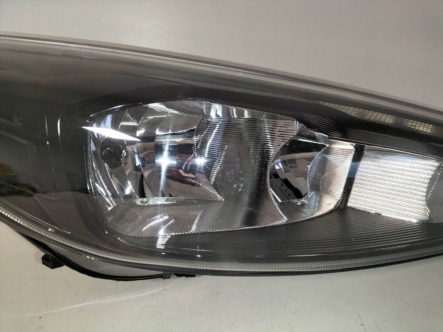light front reflektor right FORD FOCUS MK3 LIFT 14-18