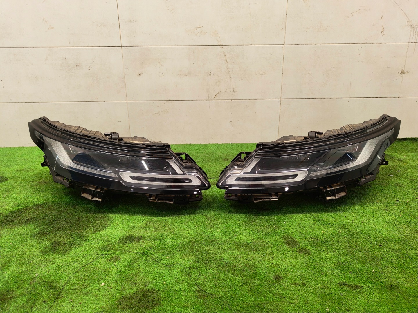 RANGE ROVER EVOQUE L551 light front MID LED K8D2-13W029-EF K8D2-13W030-EF