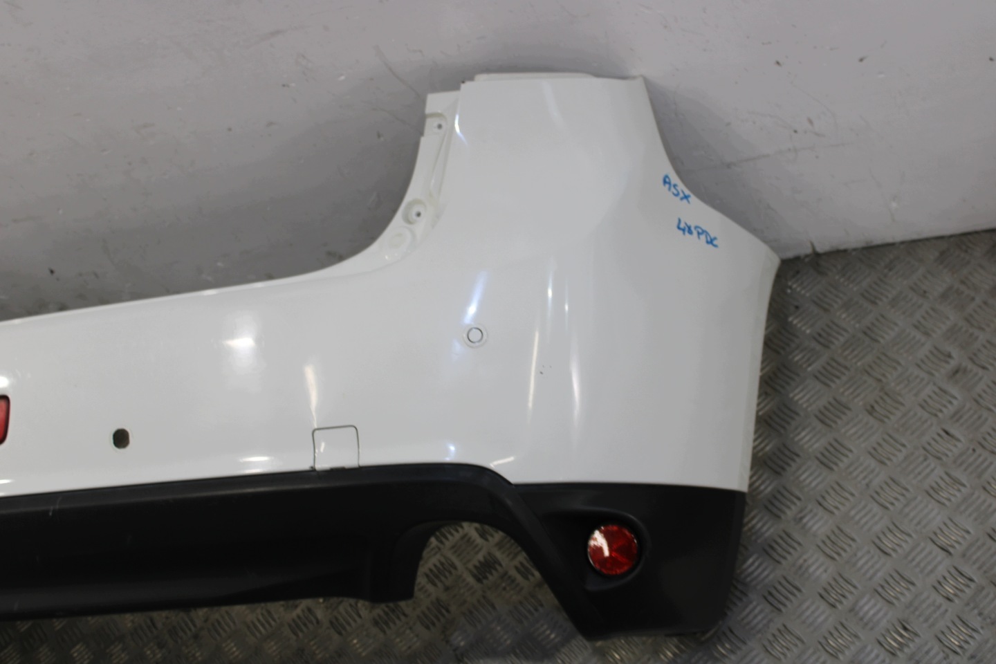 bumper rear part rear complete 4 X PDC MITSUBISHI ASX LIFT 2016-2019