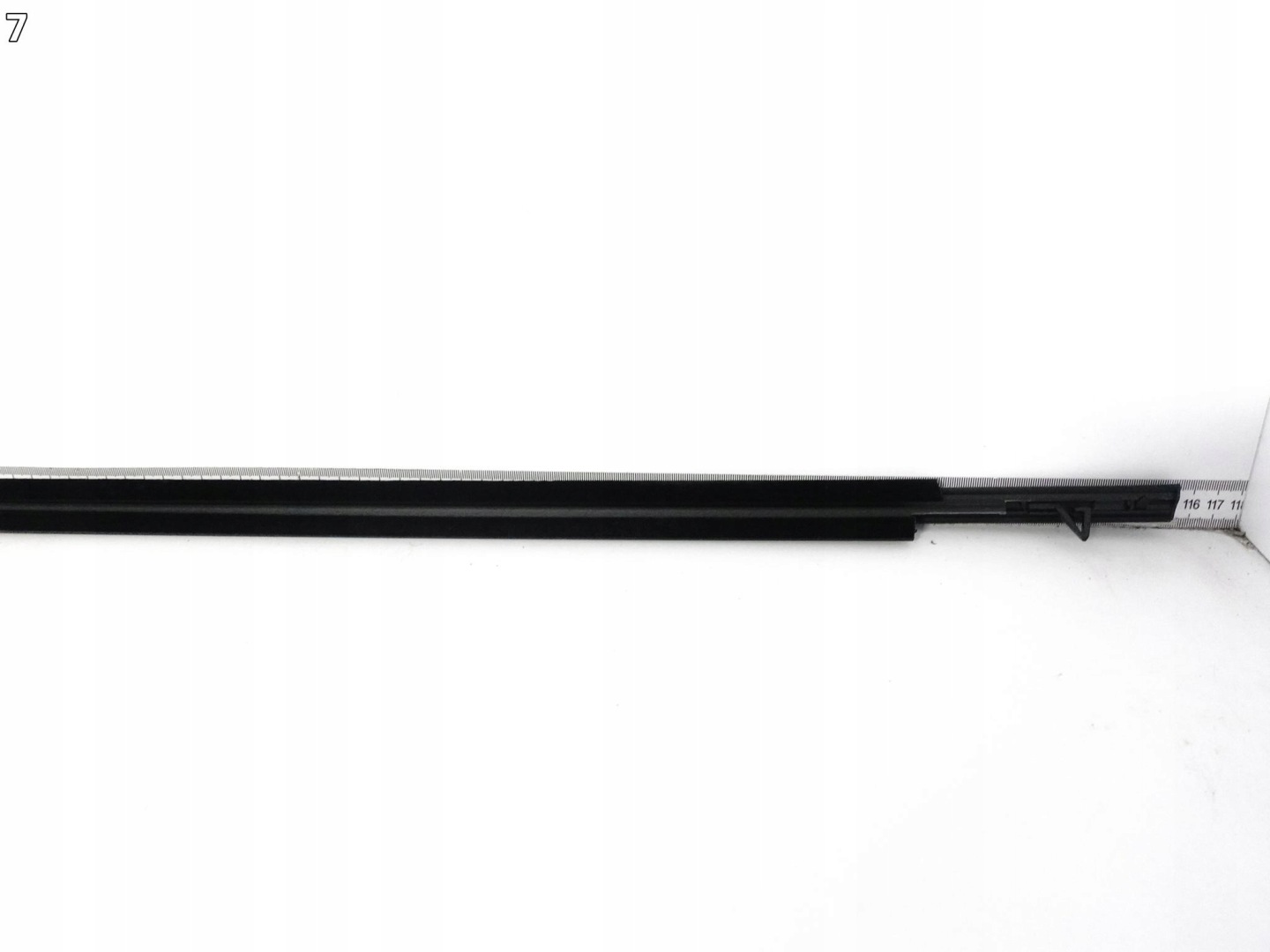 TOYOTA COROLLA E21 XII sedan 18- moulding dust windows door front right