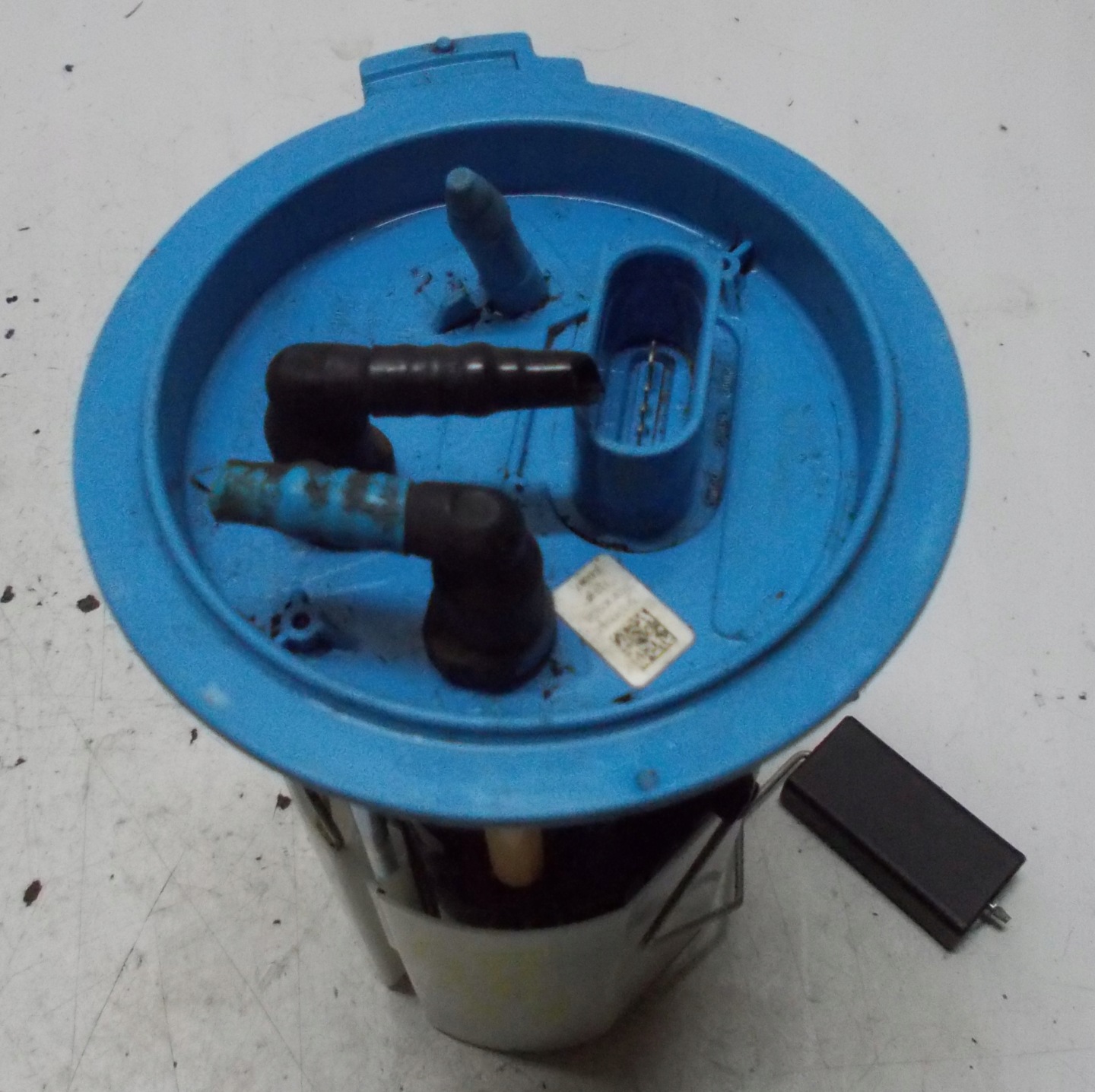 VW GOLF VI CABRIO 1.4 TSI 11R feed pump 1K0919051DB