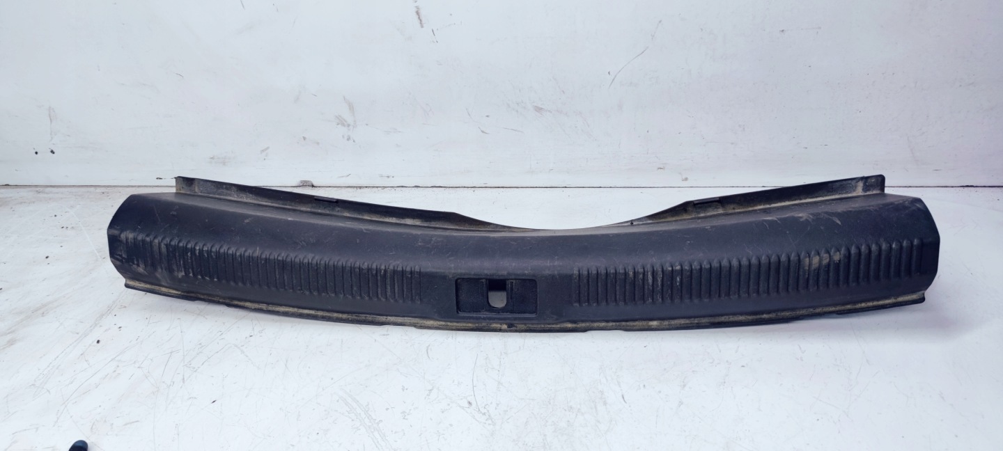 COUVERTURE ARMATURE ARRIÈRE AUDI A4 B8 BERLINE 8K5863471